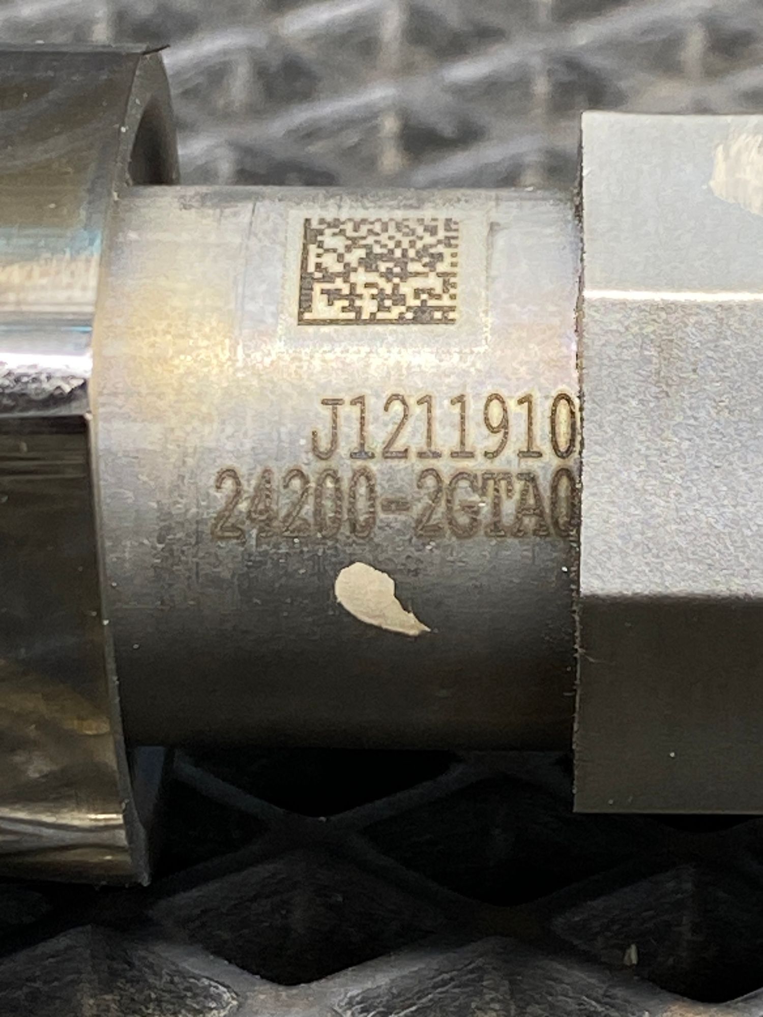 https://ycs.partsauto.market/partsauto-images/thmbs/userImages/c8f07ba63eb5b2f0f6006ea854bf8f7d/part/2c297eb1-6626-4769-8a86-e496cb4b1b8d_1777206702071.jpg