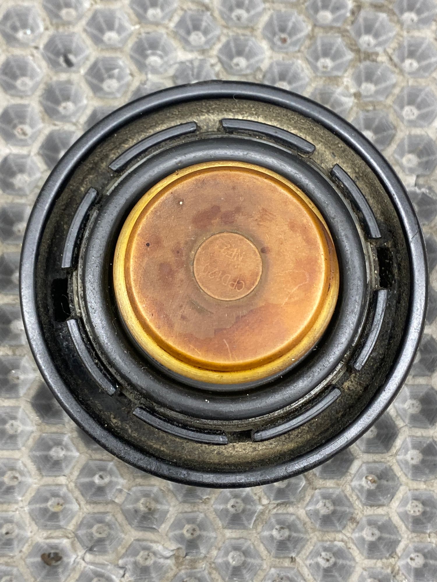 Б/У Маслозаливная крышка Hyundai Solaris 1 2014 Белый, 499 рублей, Краснодар