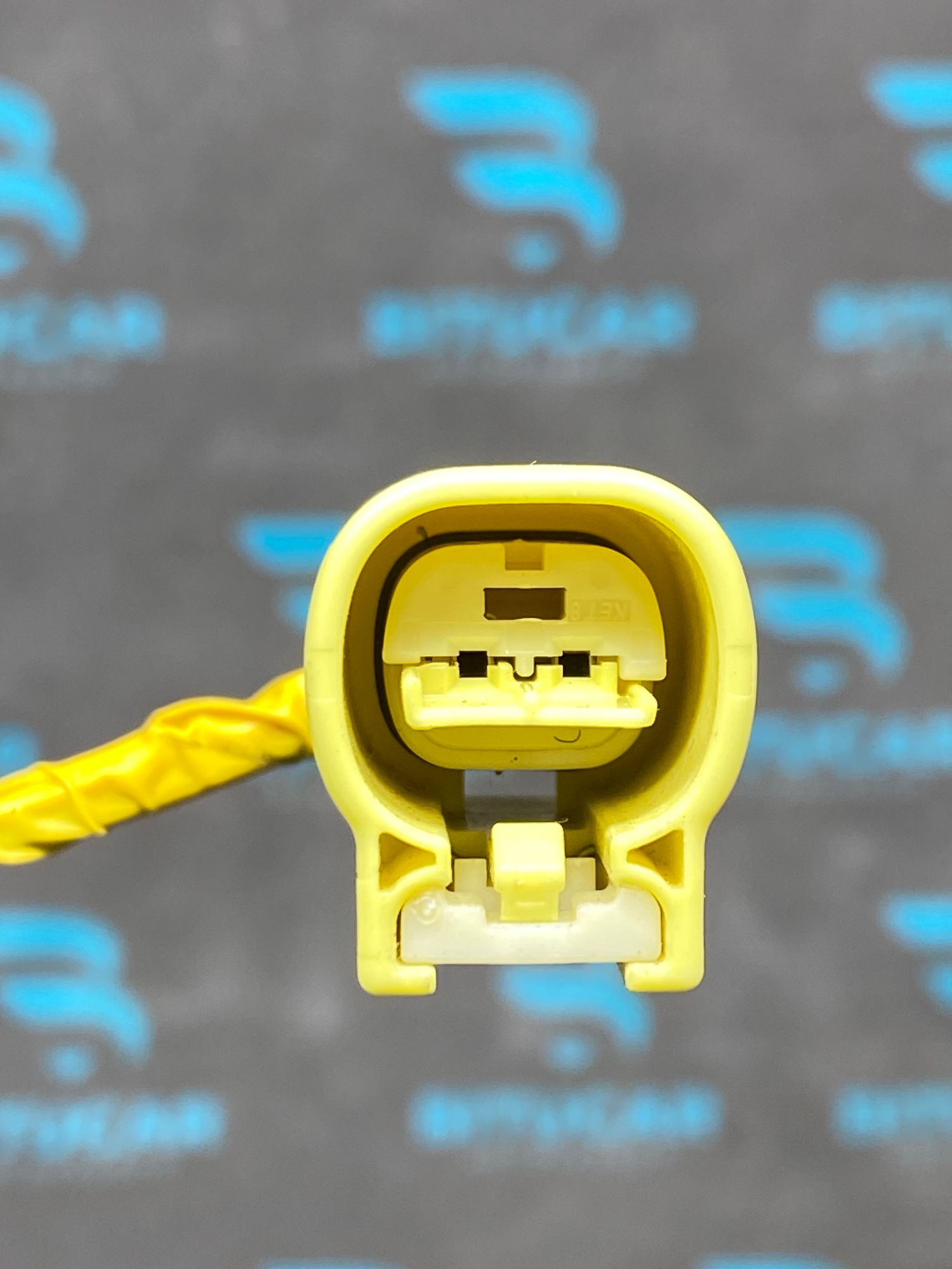 https://ycs.partsauto.market/partsauto-images/thmbs/userImages/c8f07ba63eb5b2f0f6006ea854bf8f7d/part/2d622cf8-95c8-4807-9857-00d1976eaa81_1777474797919.jpg