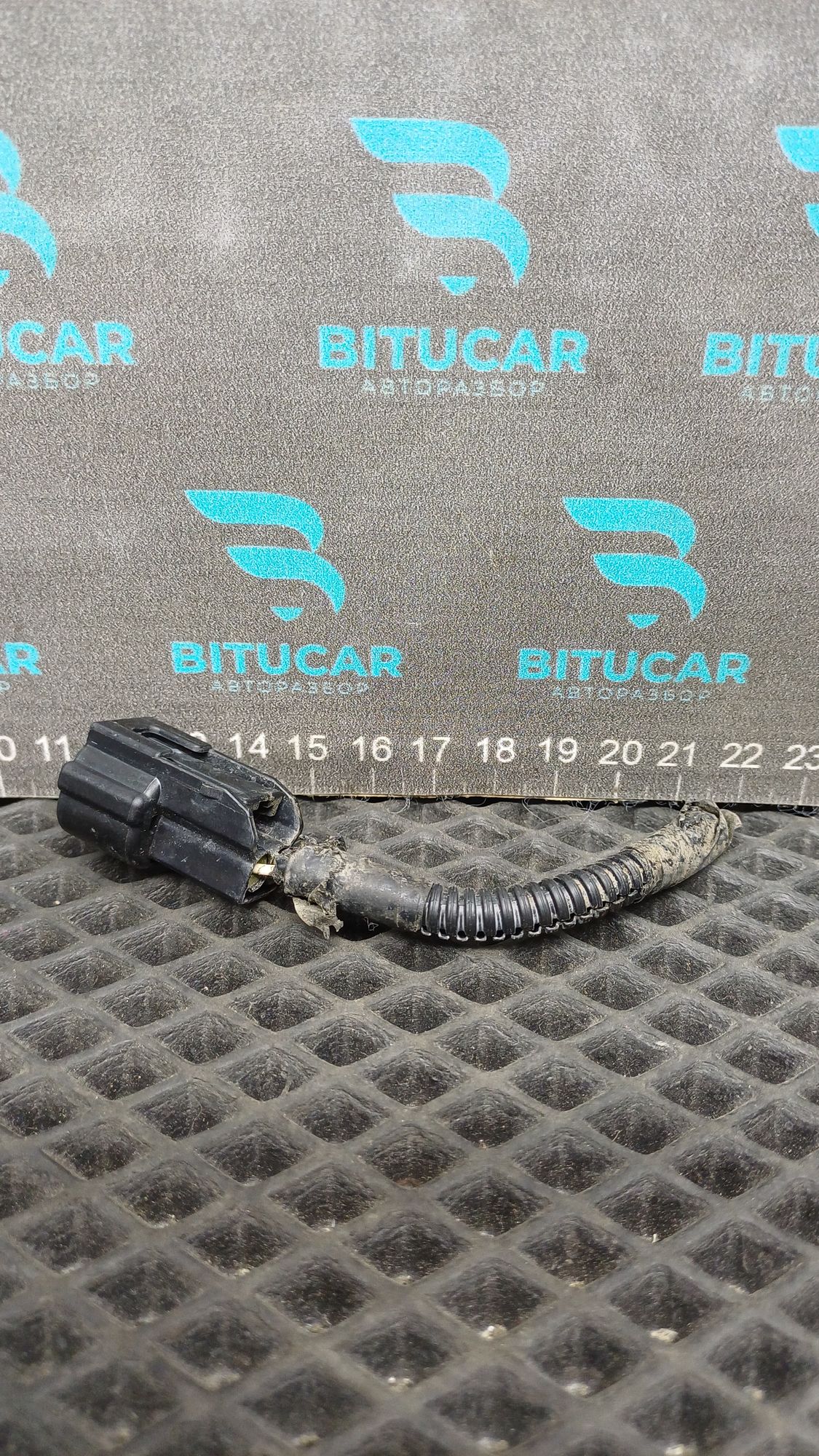 https://ycs.partsauto.market/partsauto-images/thmbs/userImages/c8f07ba63eb5b2f0f6006ea854bf8f7d/part/2db1e251-7ac2-40f1-94ca-d8e6c5f5d995_1777536742704.jpg