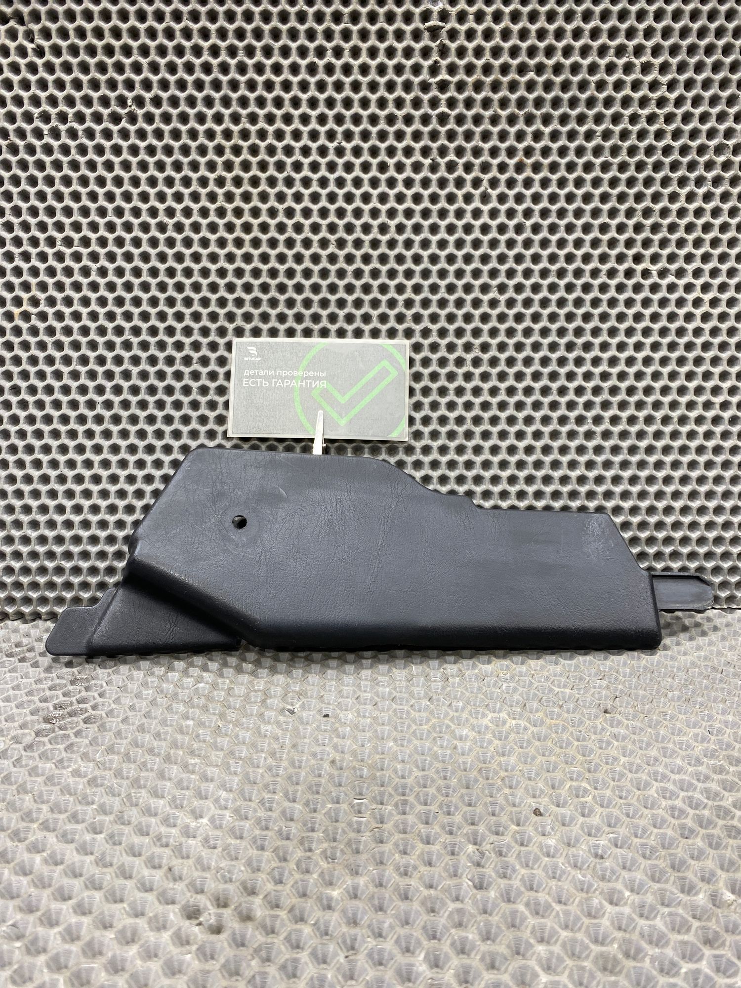 Б/У Накладка центральной консоли Toyota CARINA E 6 дорест. 1992—1996 1994 Зеленый, 499 рублей, Краснодар