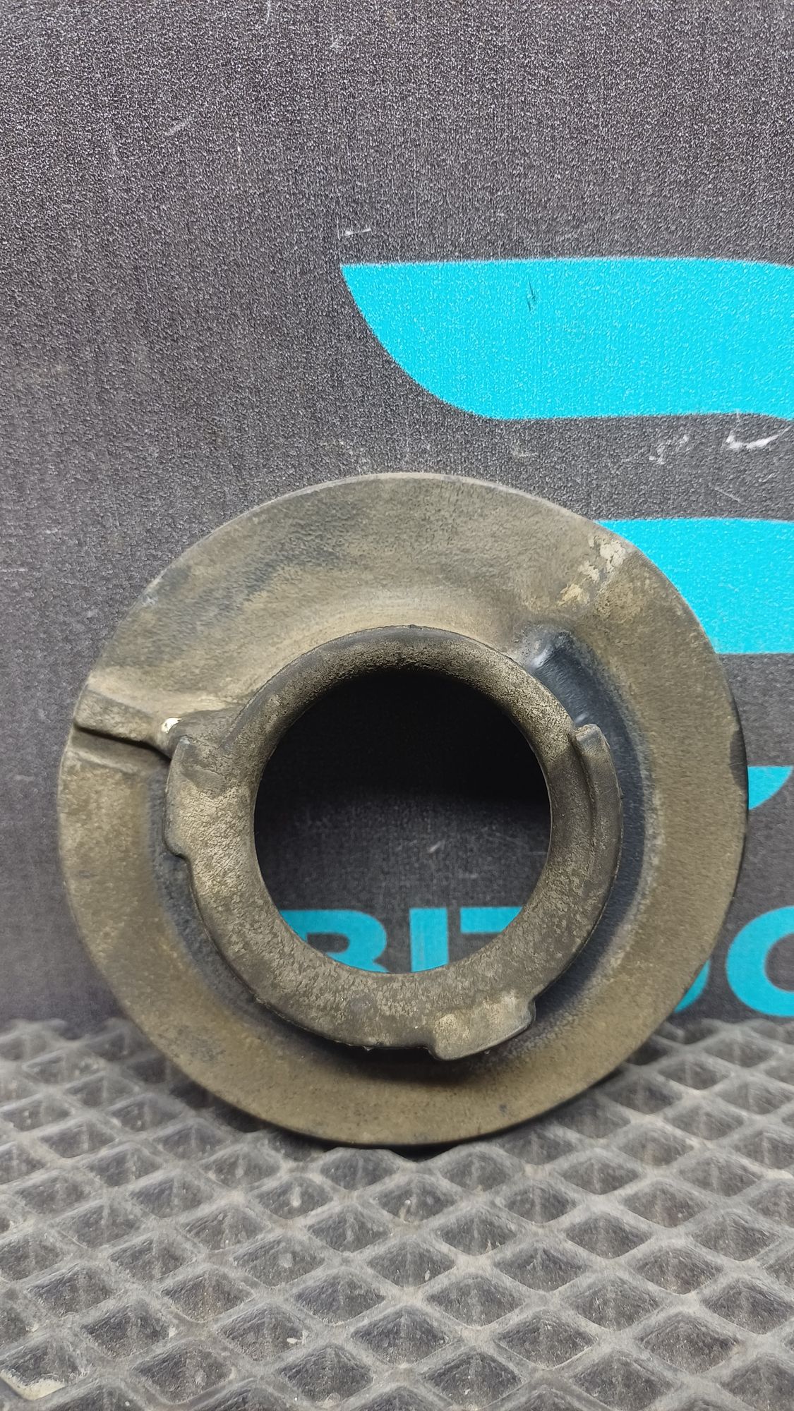 https://ycs.partsauto.market/partsauto-images/thmbs/userImages/c8f07ba63eb5b2f0f6006ea854bf8f7d/part/2dfd3a65-952e-4e8c-997a-892966e0ea68_1777100213535.jpg