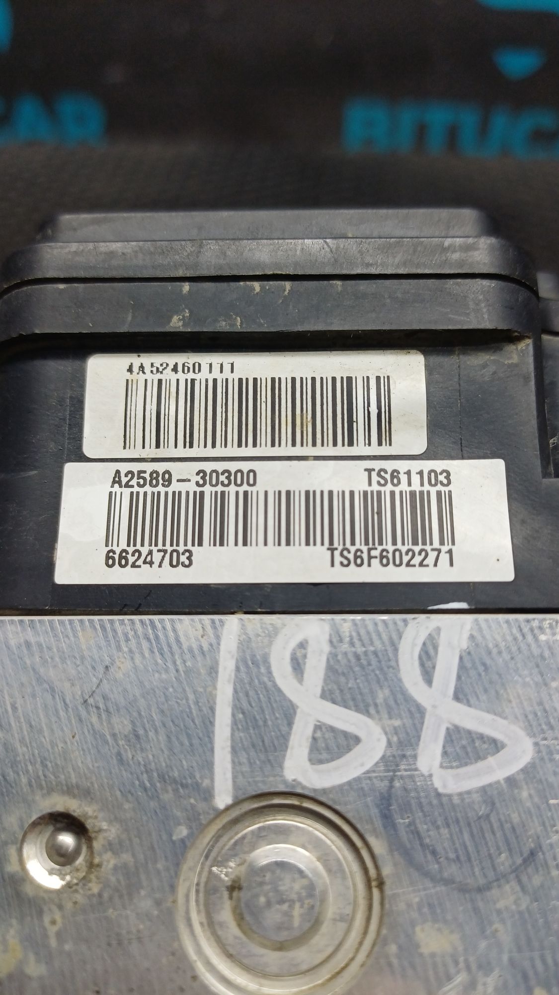 https://ycs.partsauto.market/partsauto-images/thmbs/userImages/c8f07ba63eb5b2f0f6006ea854bf8f7d/part/2ec66c61-af60-4a3f-8b0e-26d1ec06e77c_1777287394782.jpg