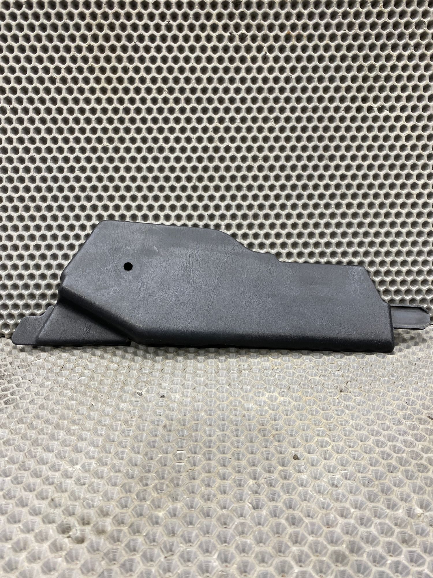 Б/У Накладка центральной консоли Toyota CARINA E 6 дорест. 1992—1996 1994 Зеленый, 499 рублей, Краснодар