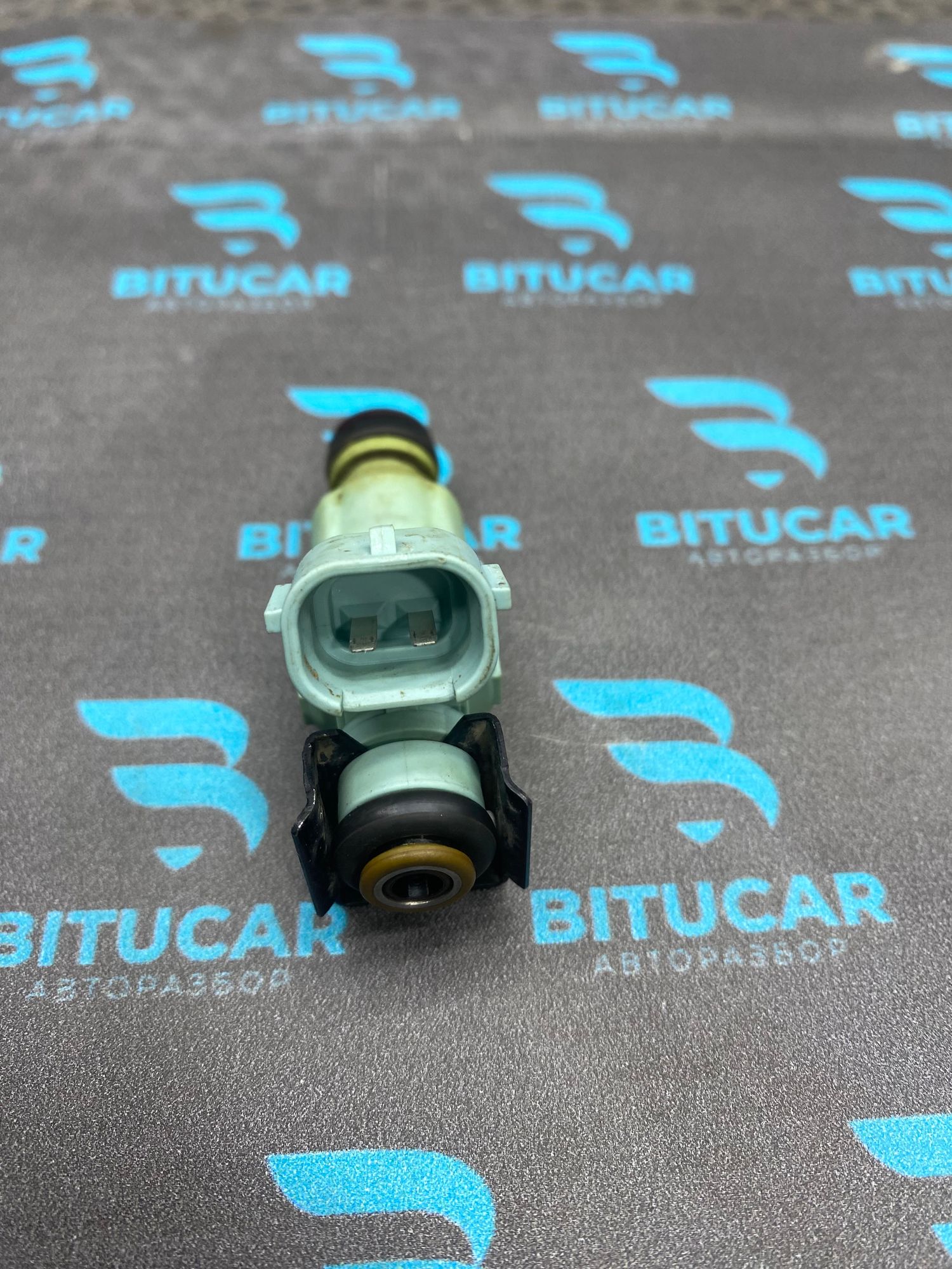 https://ycs.partsauto.market/partsauto-images/thmbs/userImages/c8f07ba63eb5b2f0f6006ea854bf8f7d/part/2f4c43db-039e-4d64-b71d-14c0cb5183c7_1771601334223.jpg