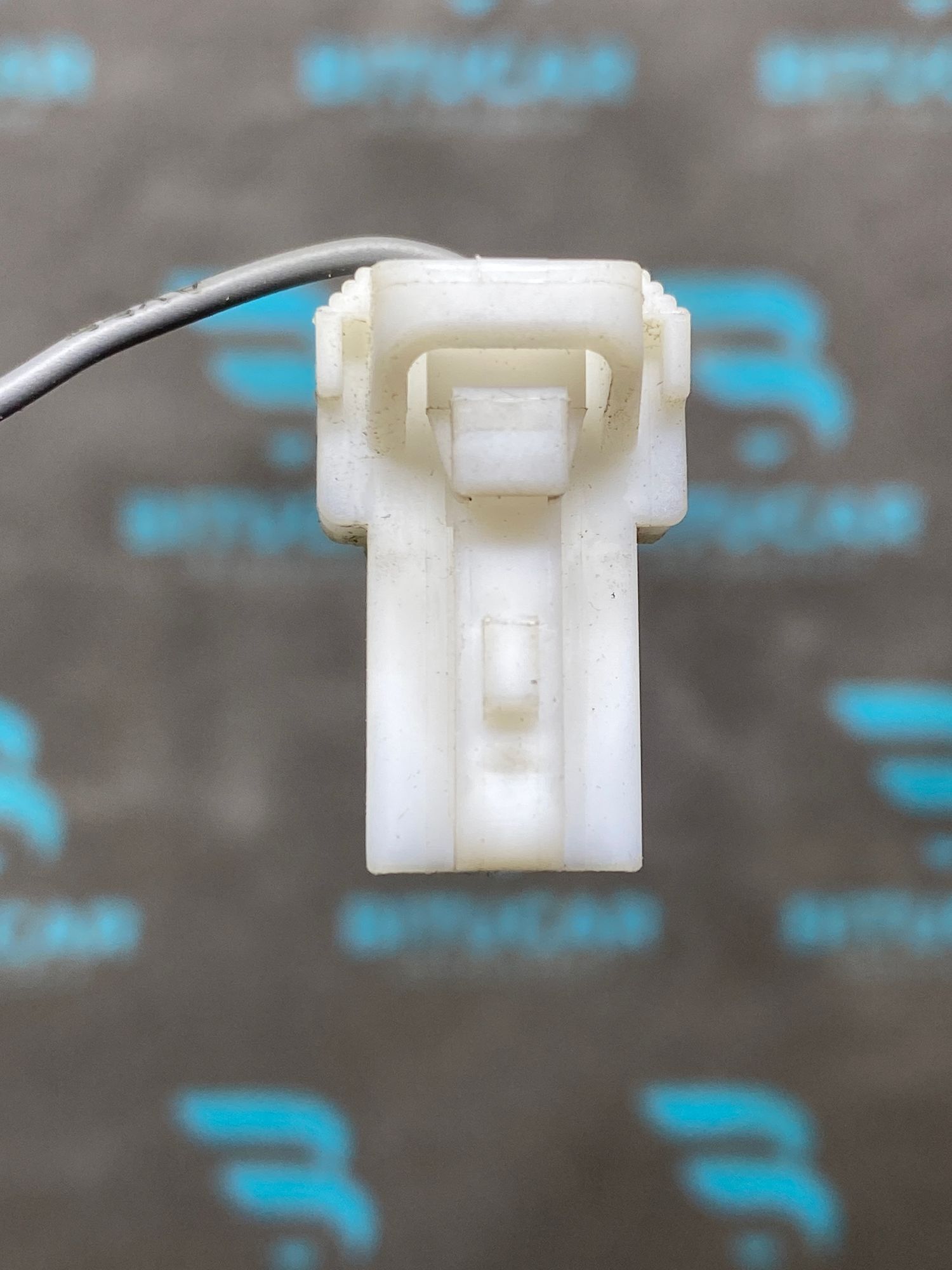 https://ycs.partsauto.market/partsauto-images/thmbs/userImages/c8f07ba63eb5b2f0f6006ea854bf8f7d/part/2f8e2f04-3e57-4f3b-9750-76d47f145fe3_1777384048601.jpg