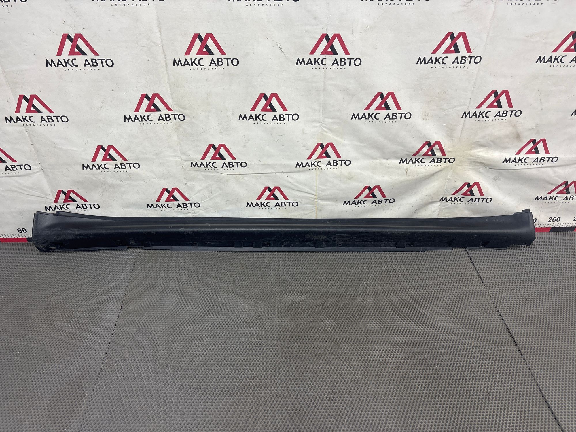 Накладка порога левая Nissan Juke I (2010—2014) 2010, 2590 рублей, Краснодар