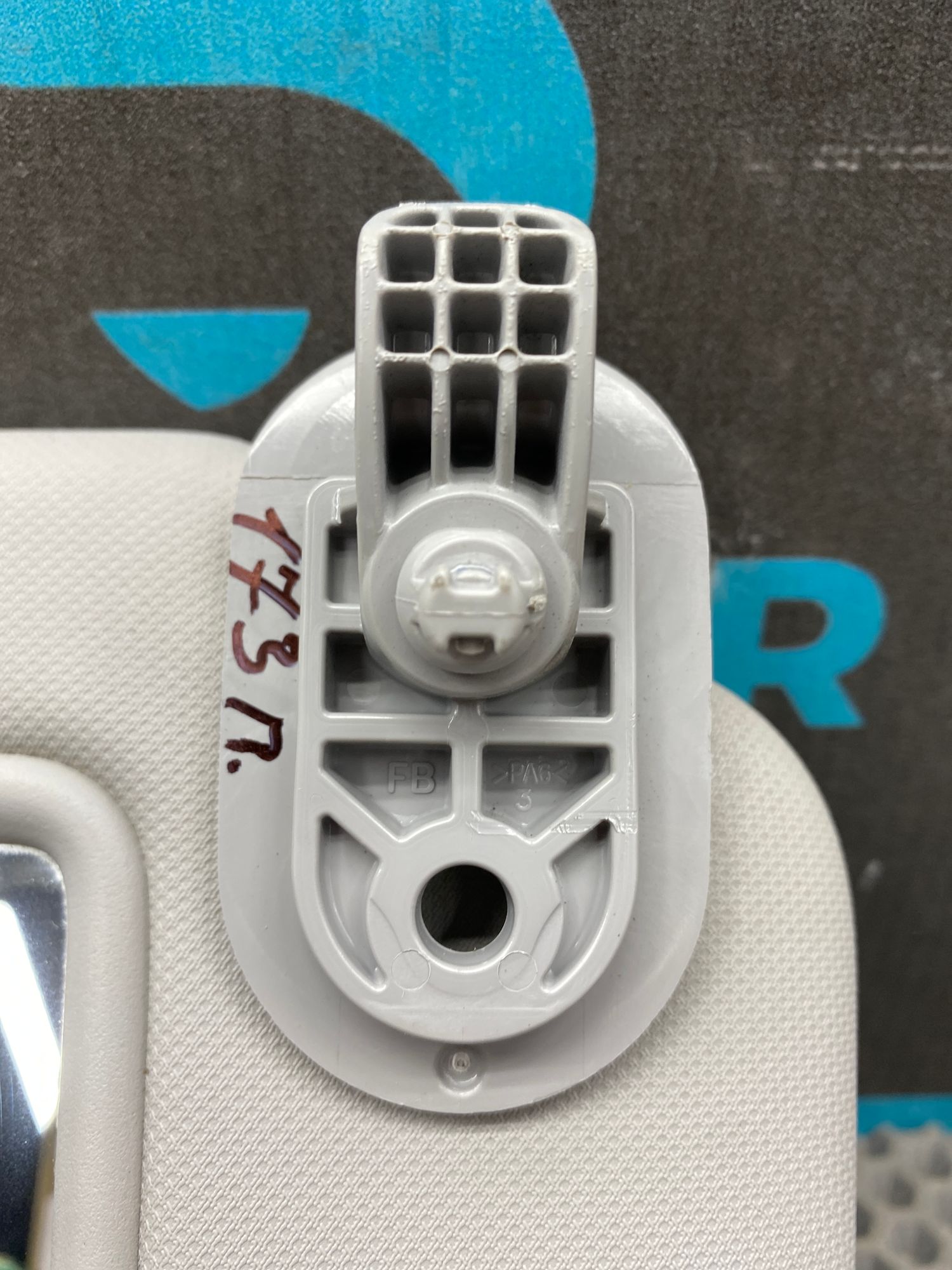 https://ycs.partsauto.market/partsauto-images/thmbs/userImages/c8f07ba63eb5b2f0f6006ea854bf8f7d/part/310d5ce5-23c6-4da6-809e-7d634e15c275_1777017357822.jpg