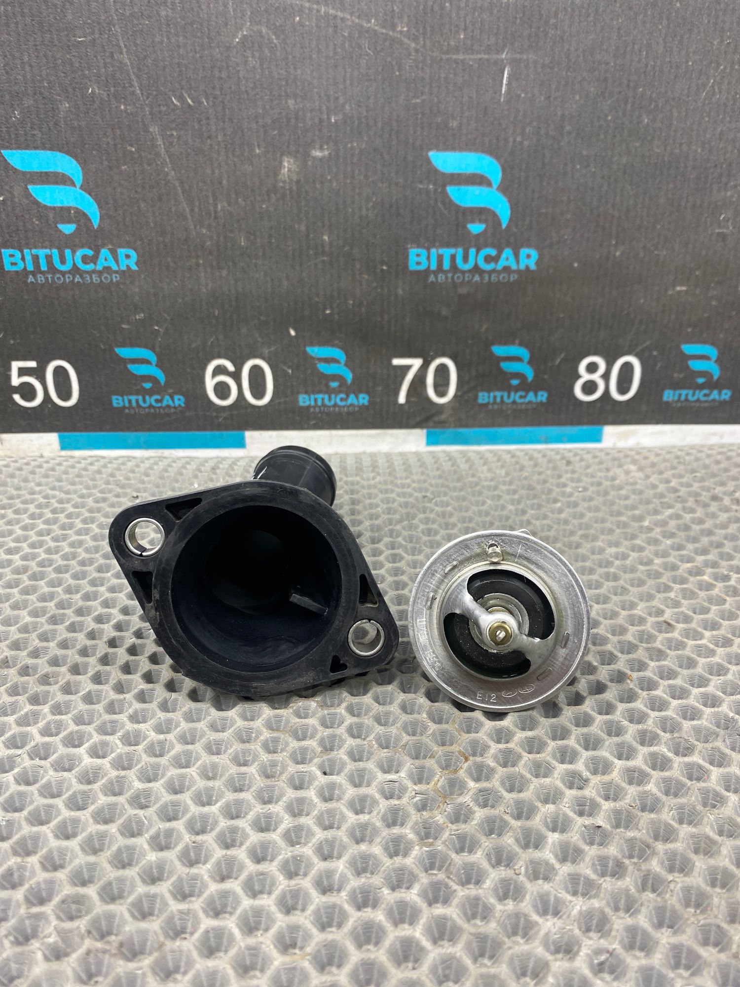 https://ycs.partsauto.market/partsauto-images/thmbs/userImages/c8f07ba63eb5b2f0f6006ea854bf8f7d/part/3161671a-ba70-4e3a-ba3c-a636e72a1f44_1768218478436.jpg