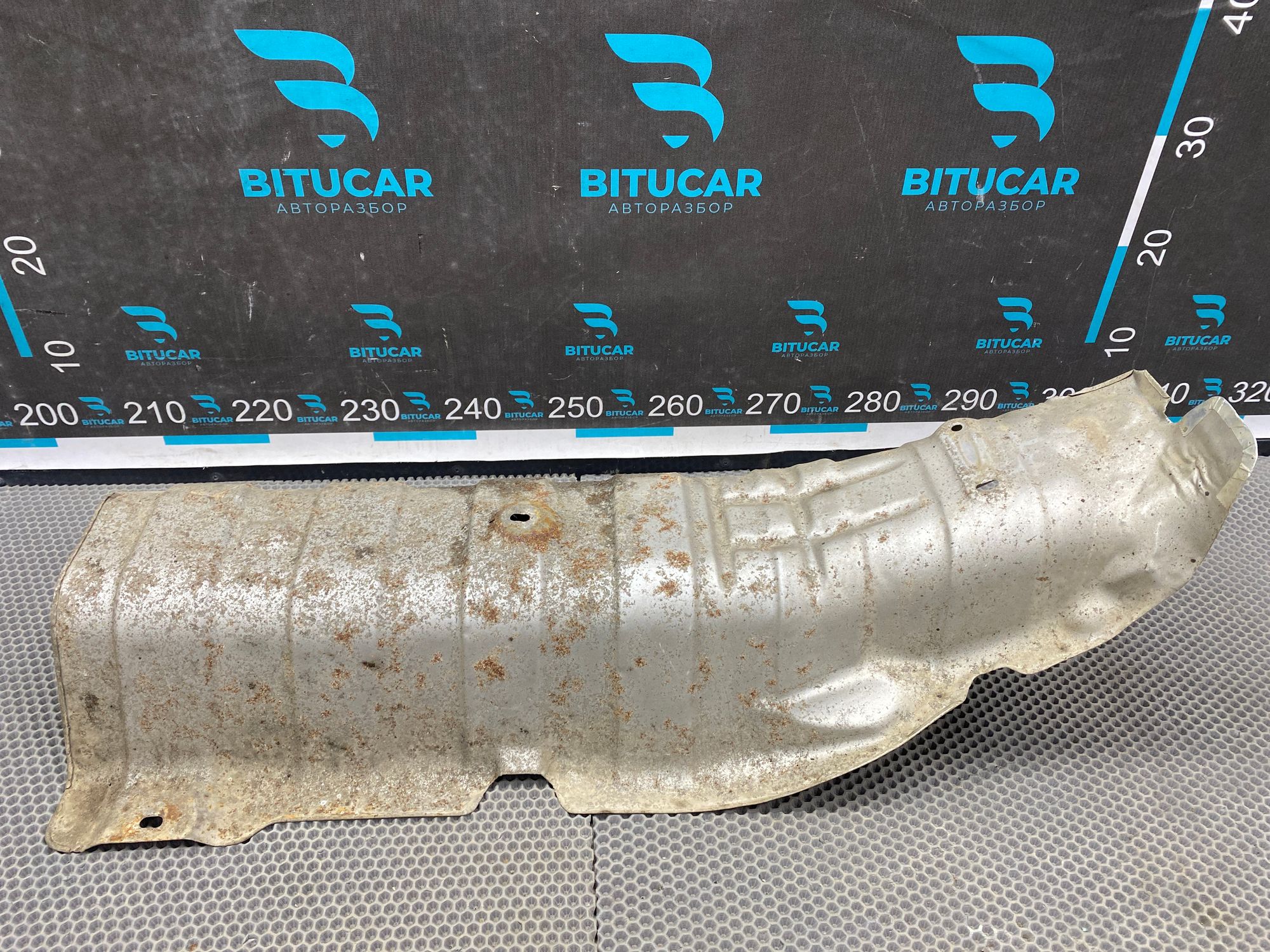 https://ycs.partsauto.market/partsauto-images/thmbs/userImages/c8f07ba63eb5b2f0f6006ea854bf8f7d/part/318fc112-fe5f-4bce-aeff-ba264cabe62b_1774869486107.jpg