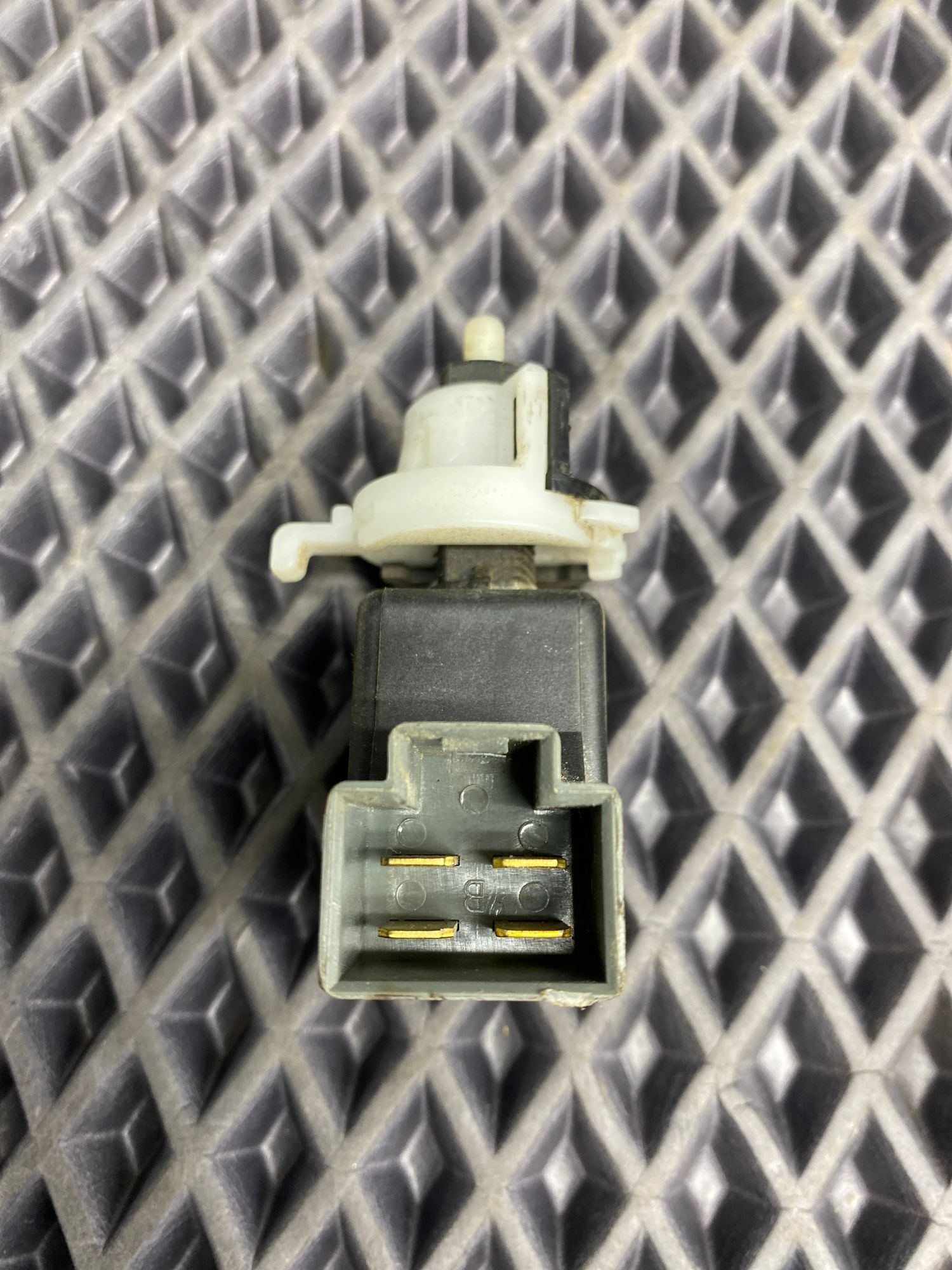 https://ycs.partsauto.market/partsauto-images/thmbs/userImages/c8f07ba63eb5b2f0f6006ea854bf8f7d/part/31a1fa30-458b-479b-a66d-e72495938372_1773994998247.jpg