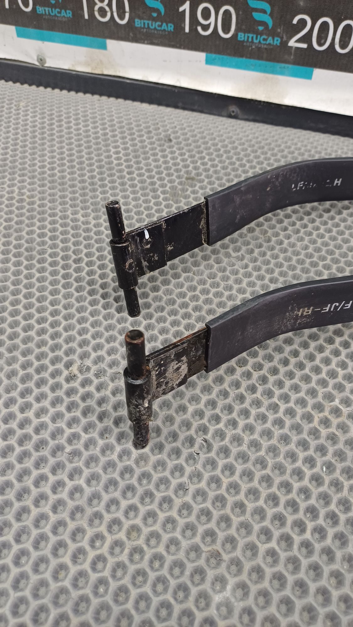 https://ycs.partsauto.market/partsauto-images/thmbs/userImages/c8f07ba63eb5b2f0f6006ea854bf8f7d/part/31df7be1-c78f-4e8d-a137-bf2cfdd4168a_1777463830675.jpg