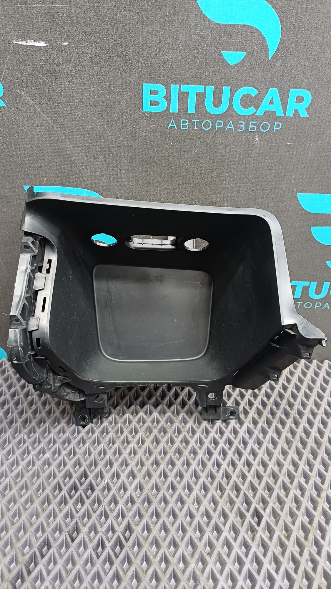 https://ycs.partsauto.market/partsauto-images/thmbs/userImages/c8f07ba63eb5b2f0f6006ea854bf8f7d/part/3207e760-5f46-4d94-a61b-69afc4007f49_1774530063489.jpg