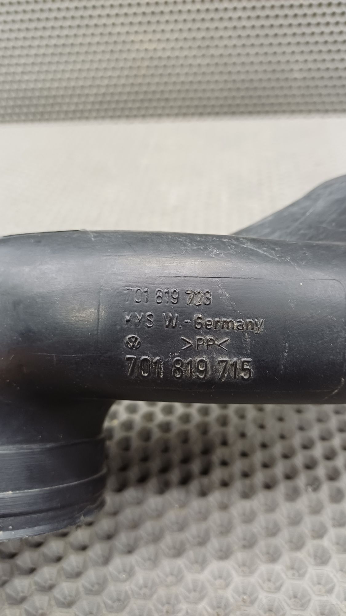 https://ycs.partsauto.market/partsauto-images/thmbs/userImages/c8f07ba63eb5b2f0f6006ea854bf8f7d/part/340bdf99-4938-4d82-b996-e212387b5f69_1774178968257.jpg
