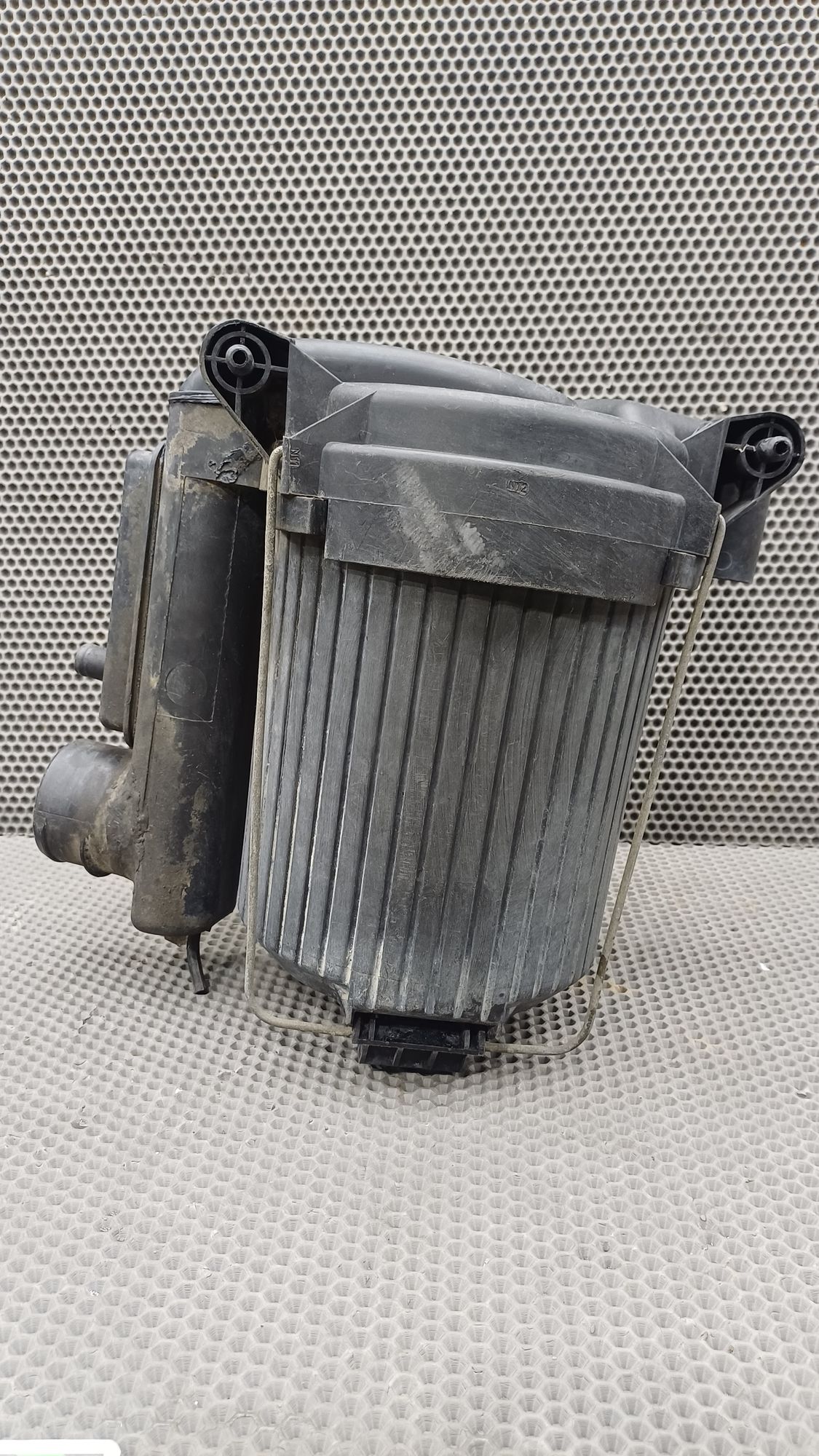 https://ycs.partsauto.market/partsauto-images/thmbs/userImages/c8f07ba63eb5b2f0f6006ea854bf8f7d/part/3440f896-d5f3-4627-90e9-0de322357f56_1774181296362.jpg