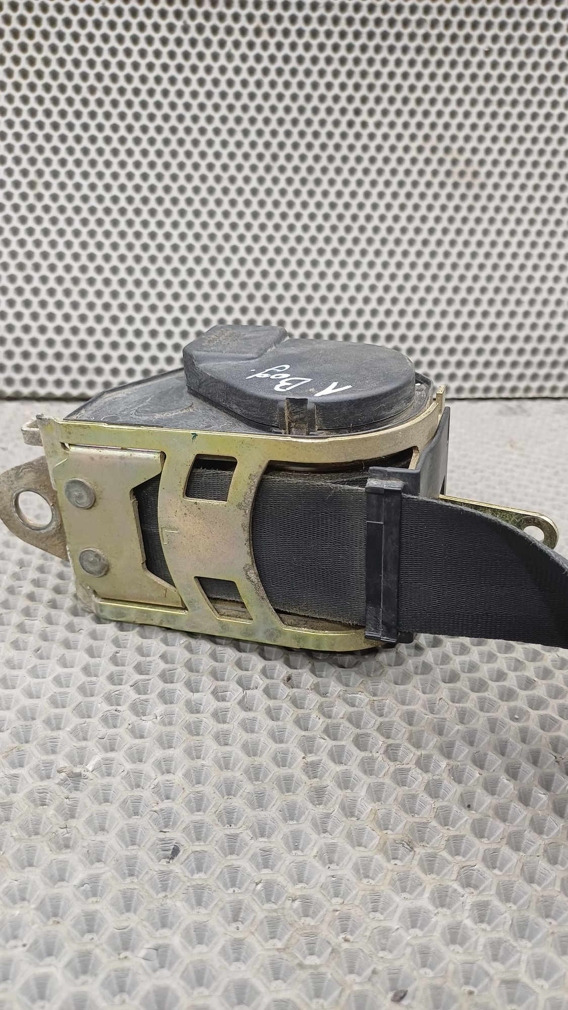 https://ycs.partsauto.market/partsauto-images/thmbs/userImages/c8f07ba63eb5b2f0f6006ea854bf8f7d/part/349b6eb6-dc10-4225-86fa-6a45ba4d3fca_1774346973907.jpg