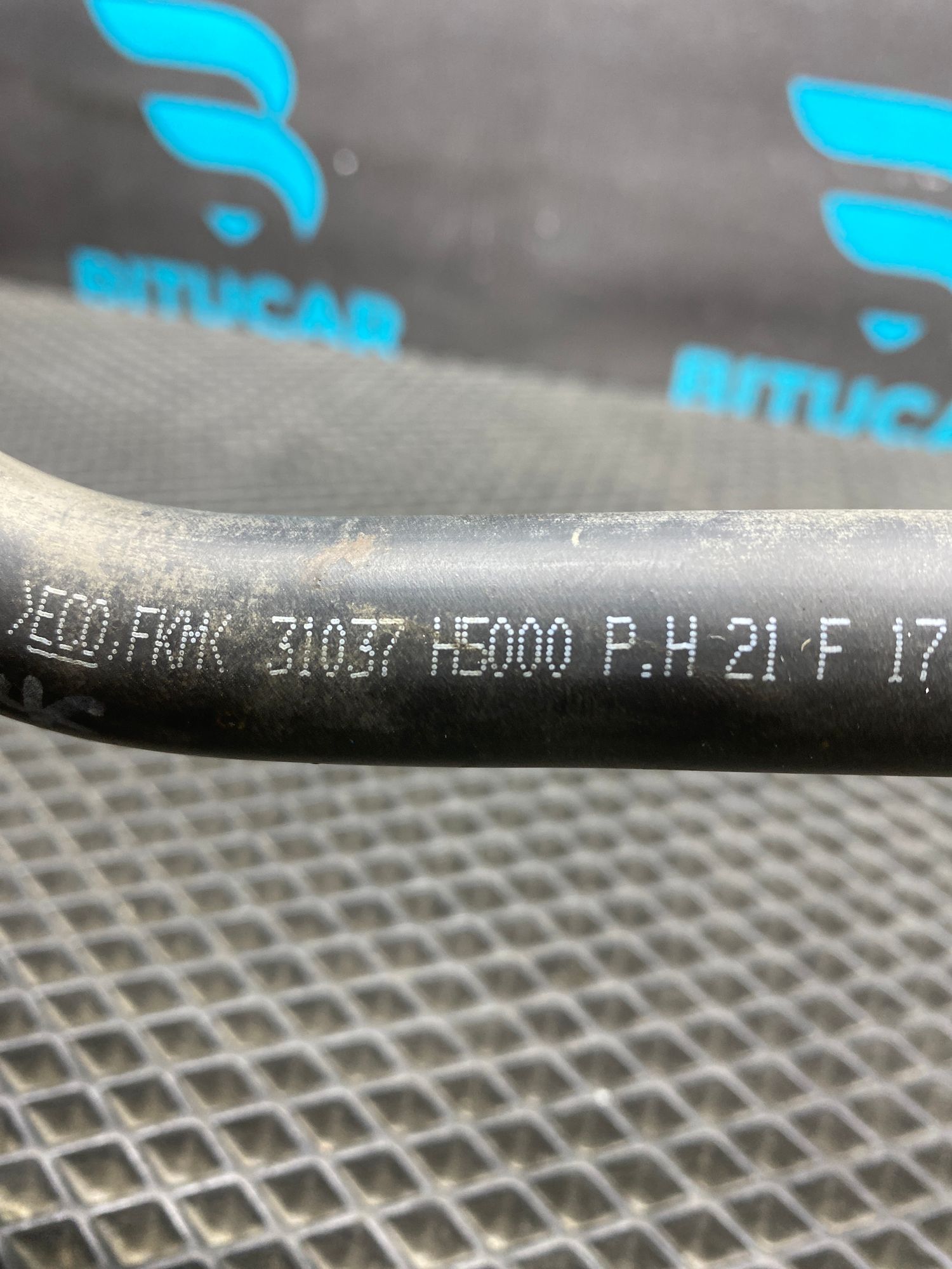 https://ycs.partsauto.market/partsauto-images/thmbs/userImages/c8f07ba63eb5b2f0f6006ea854bf8f7d/part/34a5c43e-61cc-4f4e-ad20-2c2fbb52bf9d_1776855693868.jpg