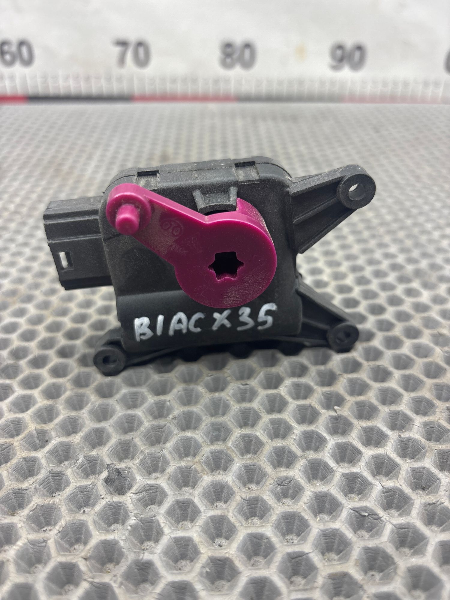 Сервопривод отопителя ВAIС X35 2023, 990 рублей, Краснодар