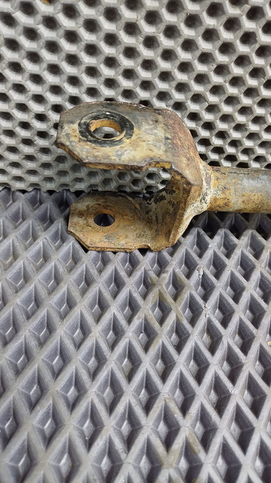 Б/У Тяга поперечная правая задняя Toyota CARINA E 6 дорест. 1992—1996 1994 Зеленый, 590 рублей, Краснодар