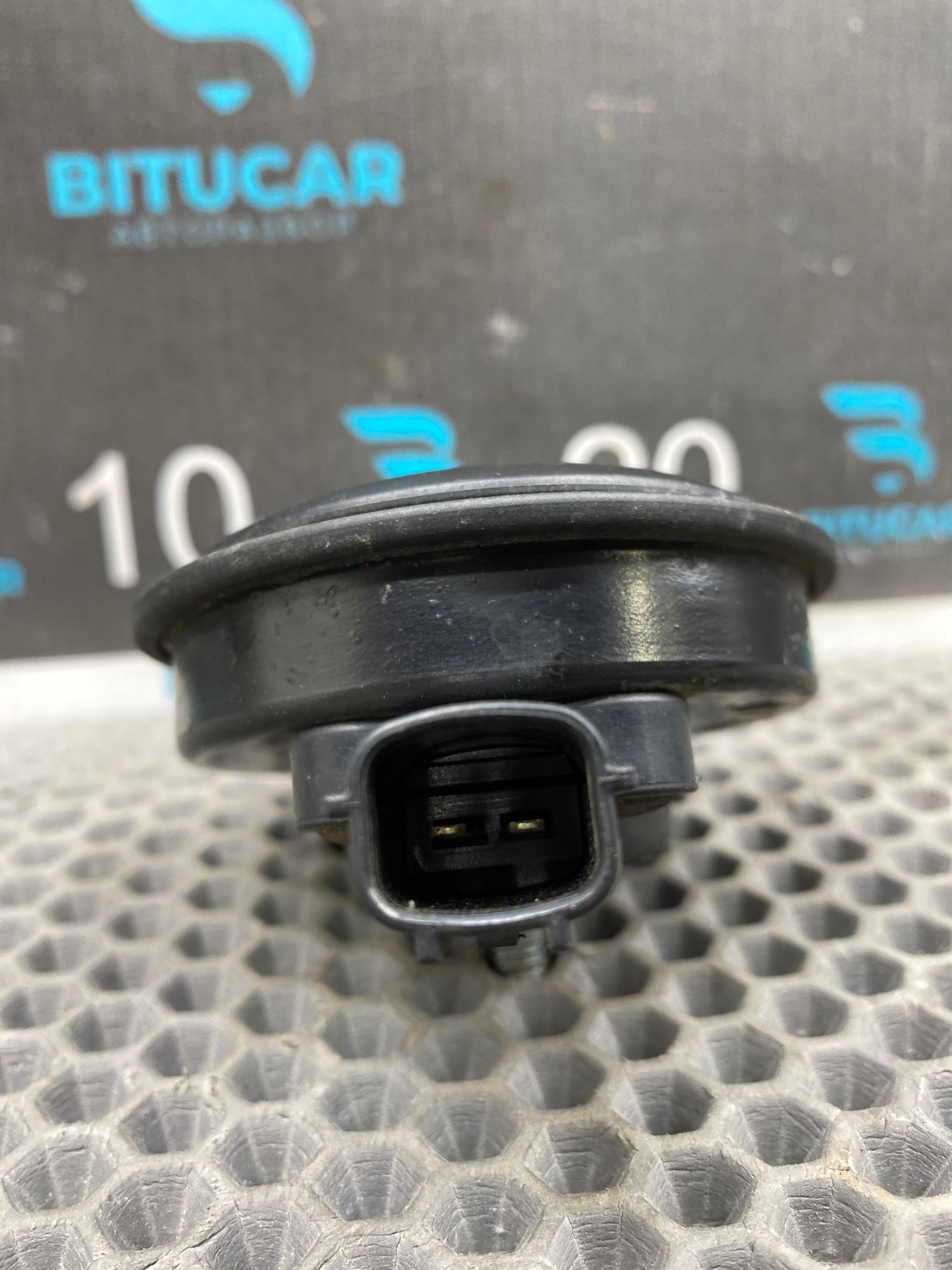 https://ycs.partsauto.market/partsauto-images/thmbs/userImages/c8f07ba63eb5b2f0f6006ea854bf8f7d/part/35390091-46d3-4f95-9651-75ed914f6ce5_1777389550880.jpg