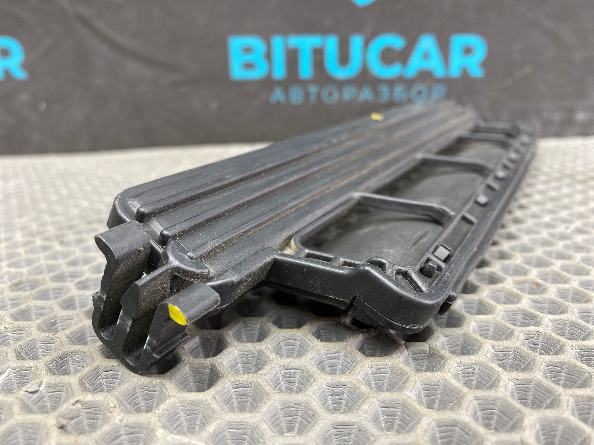 https://ycs.partsauto.market/partsauto-images/thmbs/userImages/c8f07ba63eb5b2f0f6006ea854bf8f7d/part/35b3402d-1520-44d5-b646-6fda9971e990_1777551371687.jpg
