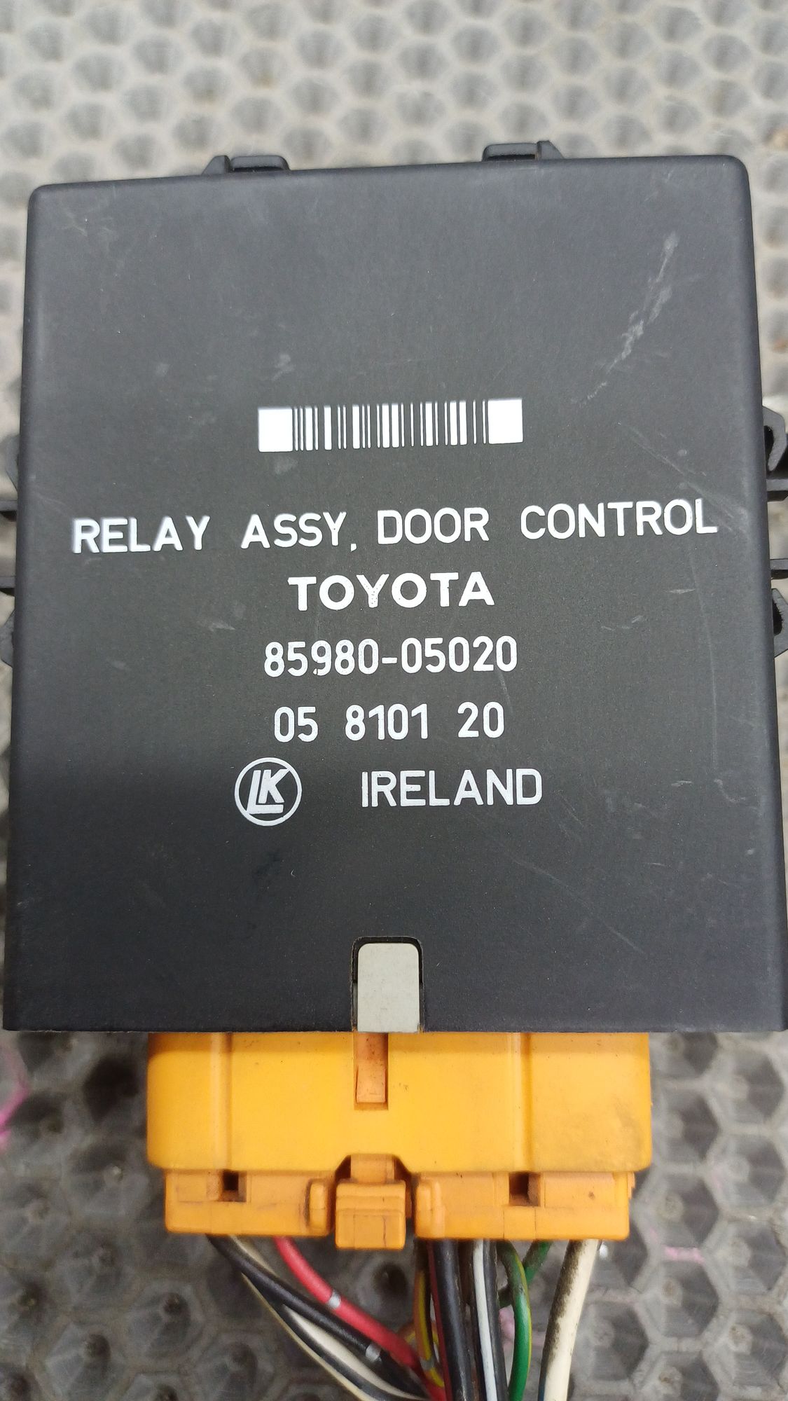 Б/У Блок управления дверьми с фишкой  Toyota CARINA E 6 дорест. 1992—1996 1994 Зеленый, 990 рублей, Краснодар