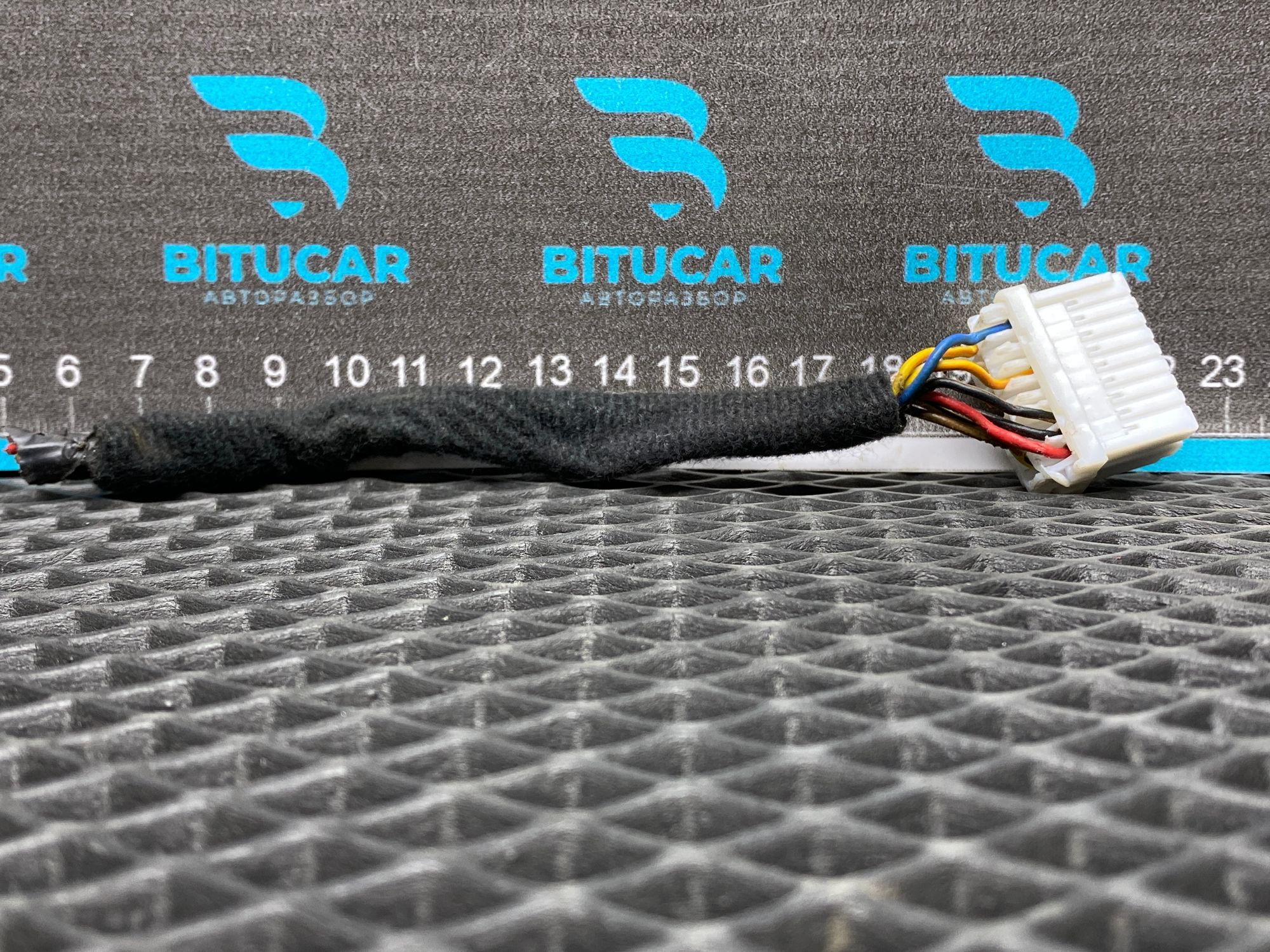 https://ycs.partsauto.market/partsauto-images/thmbs/userImages/c8f07ba63eb5b2f0f6006ea854bf8f7d/part/37481339-359e-4421-8463-b8ebe38b9118_1777713350157.jpg
