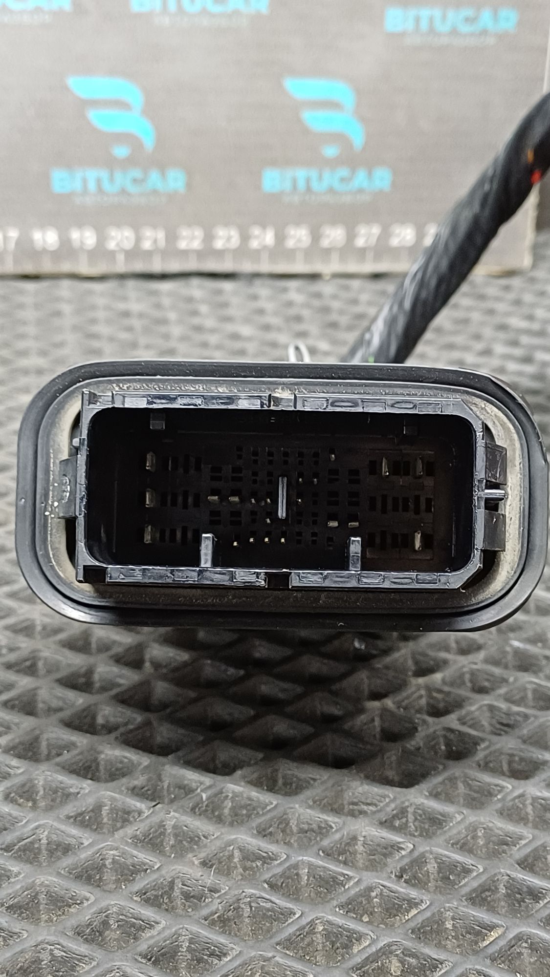 https://ycs.partsauto.market/partsauto-images/thmbs/userImages/c8f07ba63eb5b2f0f6006ea854bf8f7d/part/37ab7807-48a7-465b-9a06-75502e26dcfc_1777556388014.jpg