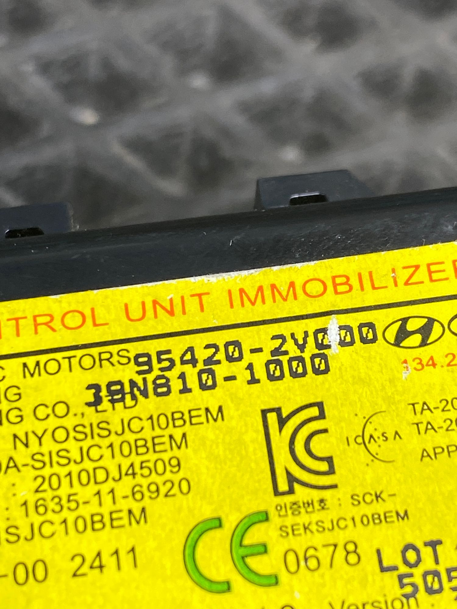 https://ycs.partsauto.market/partsauto-images/thmbs/userImages/c8f07ba63eb5b2f0f6006ea854bf8f7d/part/38959b61-dc58-4b6f-ba72-96eb46c42a8a_1777550629158.jpg