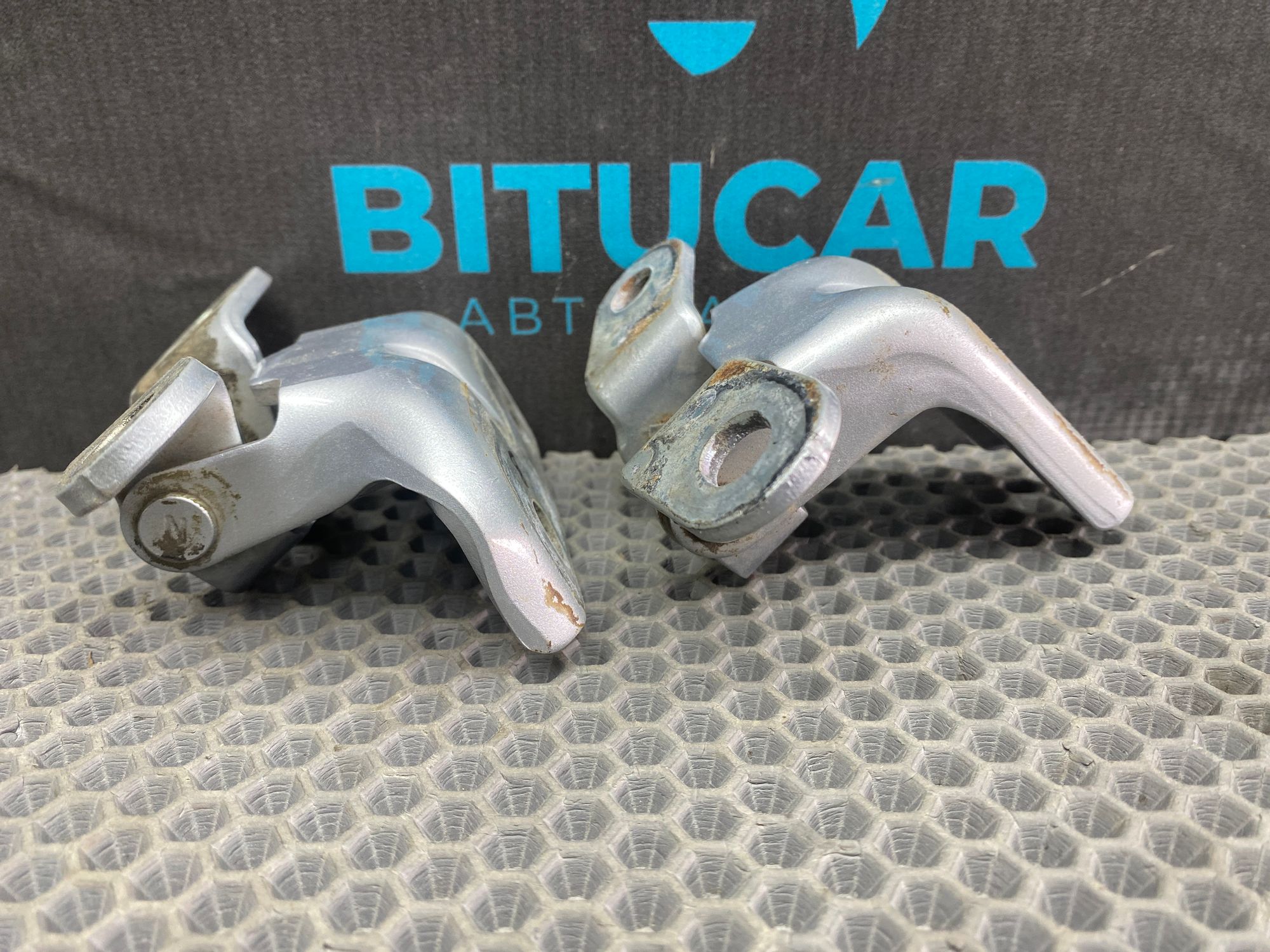 https://ycs.partsauto.market/partsauto-images/thmbs/userImages/c8f07ba63eb5b2f0f6006ea854bf8f7d/part/39187e78-fb87-4a45-9348-2ea048a73200_1777547640680.jpg