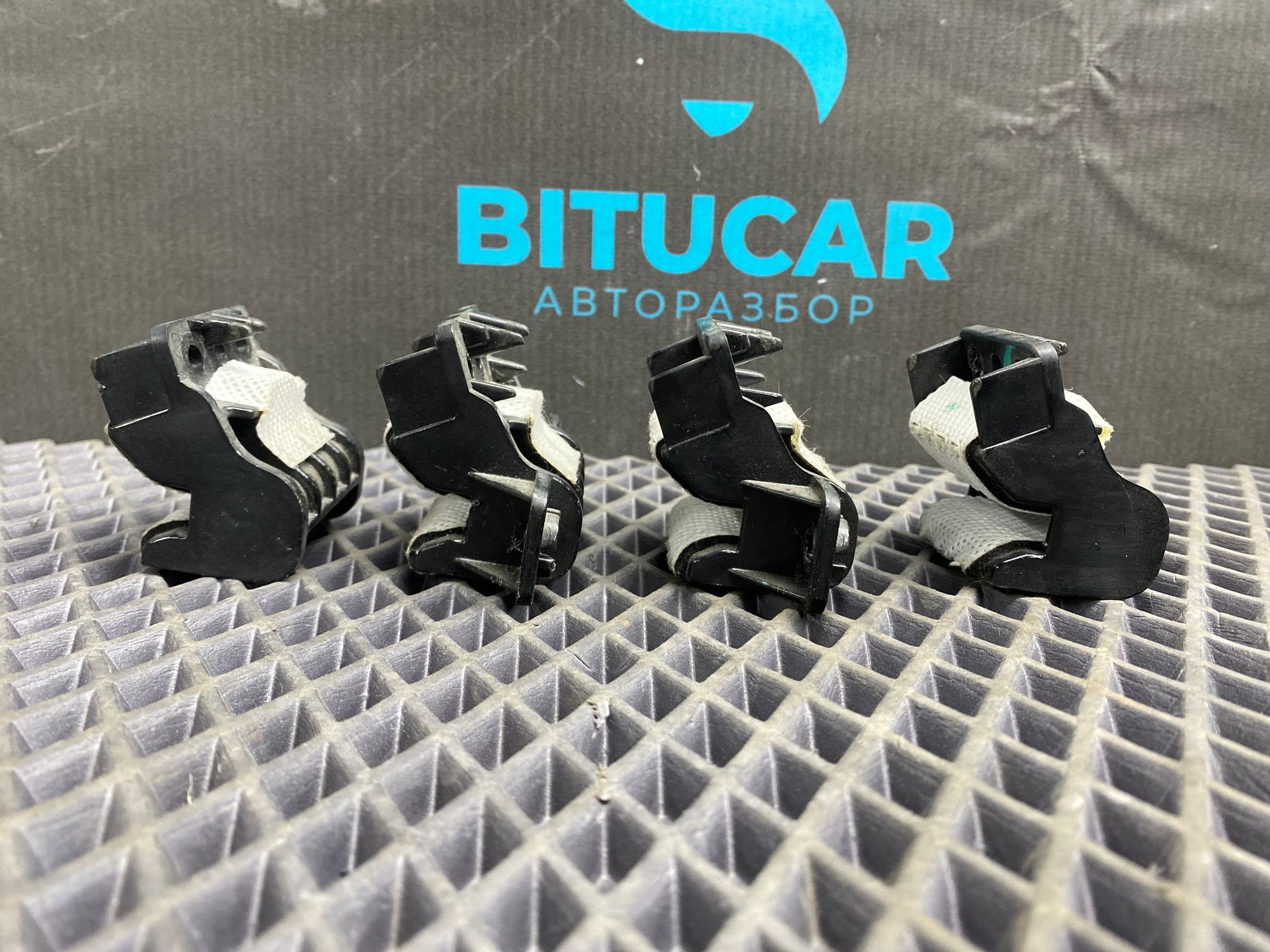 https://ycs.partsauto.market/partsauto-images/thmbs/userImages/c8f07ba63eb5b2f0f6006ea854bf8f7d/part/397a819a-f714-4fe7-8090-f8f65f91fea8_1775550169971.jpg