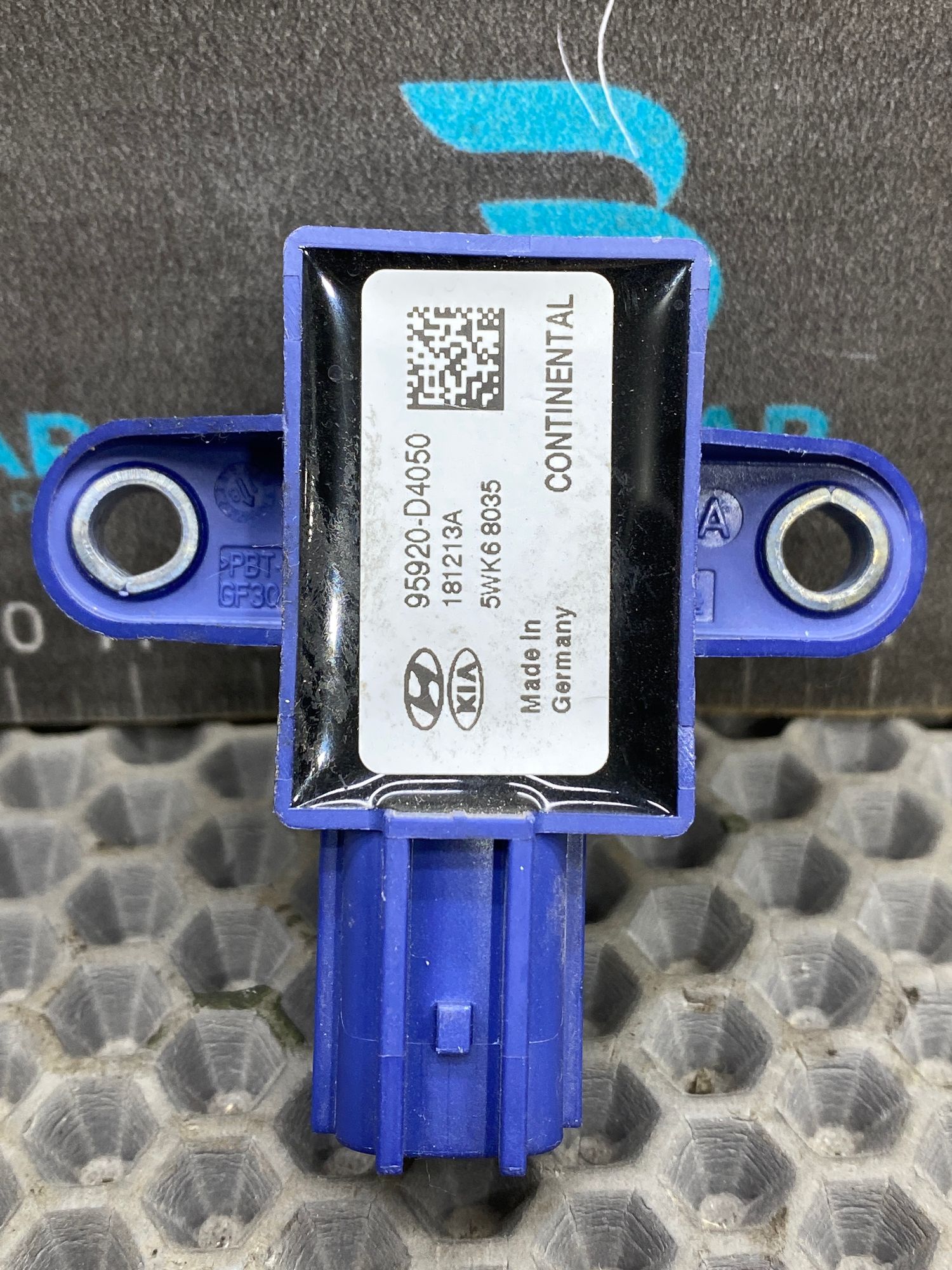 https://ycs.partsauto.market/partsauto-images/thmbs/userImages/c8f07ba63eb5b2f0f6006ea854bf8f7d/part/3982efc3-a5ba-4c71-9581-3992fd9fb641_1777629896924.jpg