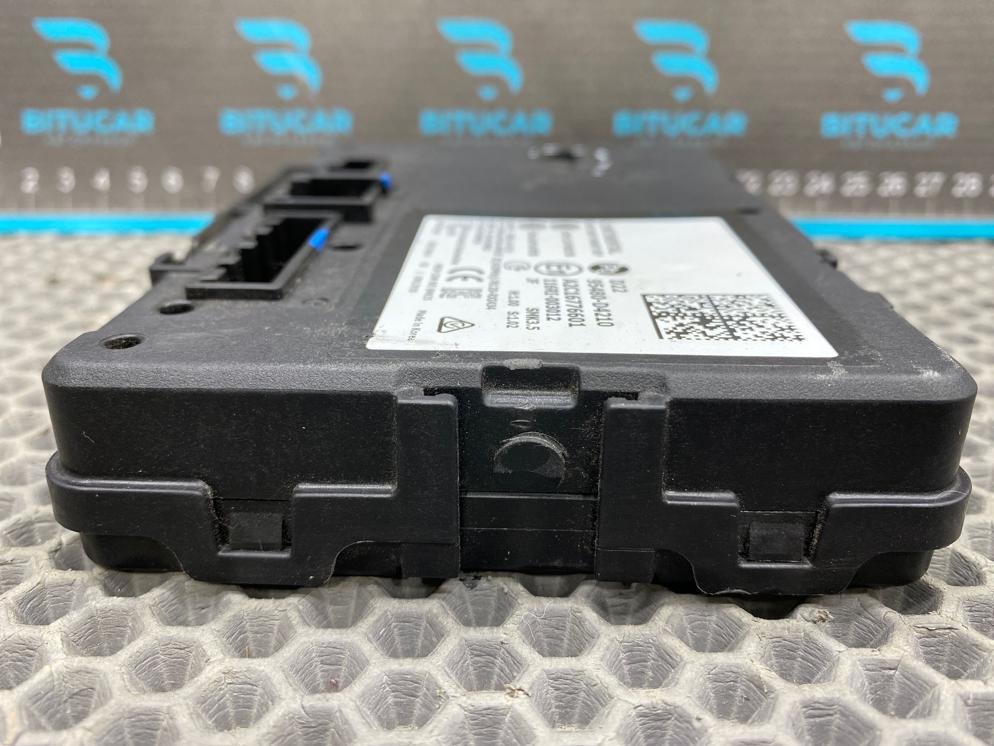 https://ycs.partsauto.market/partsauto-images/thmbs/userImages/c8f07ba63eb5b2f0f6006ea854bf8f7d/part/39d2132d-3bf5-4e09-b207-7866a6de3c67_1777807925605.jpg