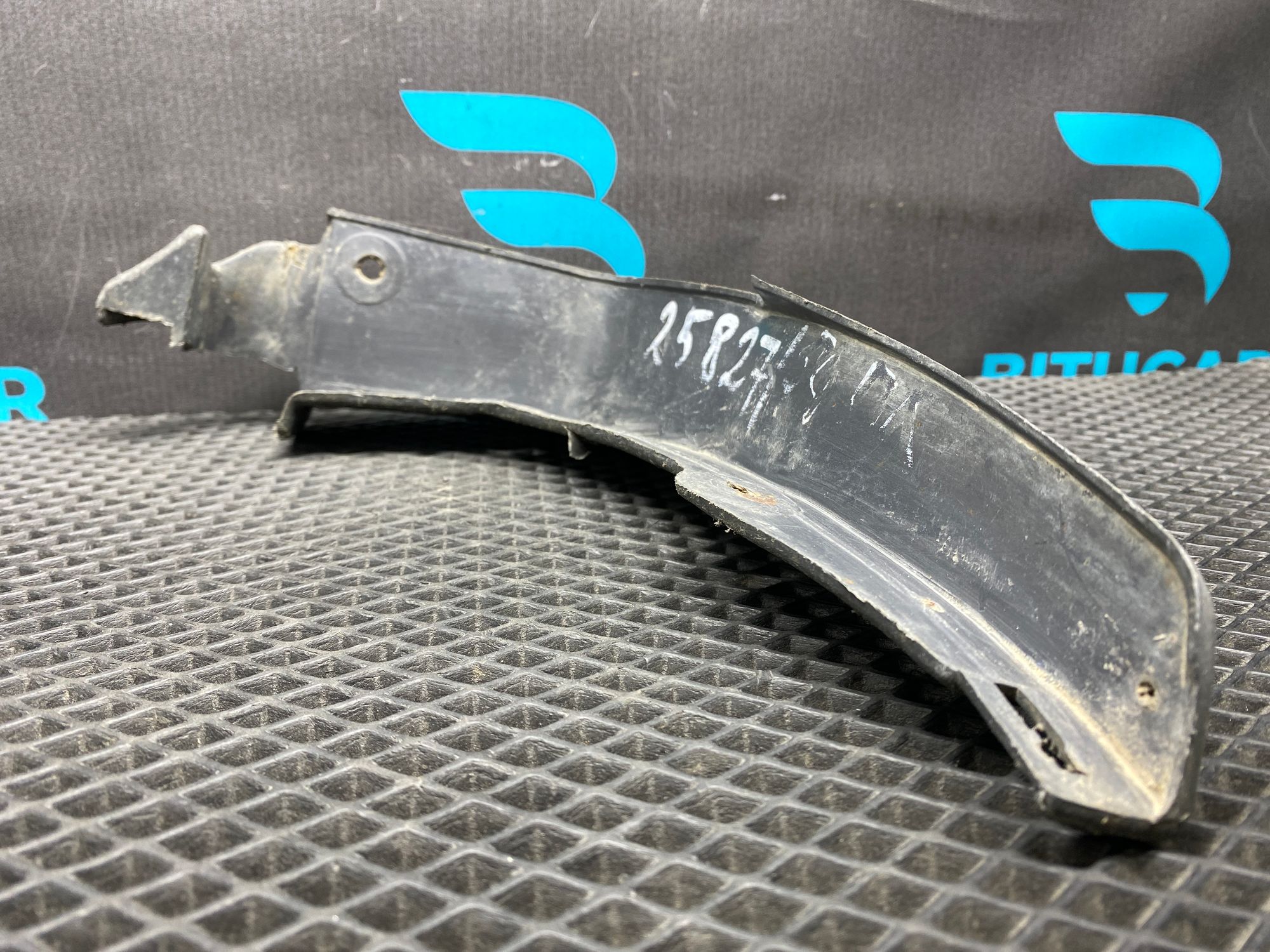 https://ycs.partsauto.market/partsauto-images/thmbs/userImages/c8f07ba63eb5b2f0f6006ea854bf8f7d/part/3a2dc97d-a970-4a14-afc5-0a02207adb05_1776754759547.jpg