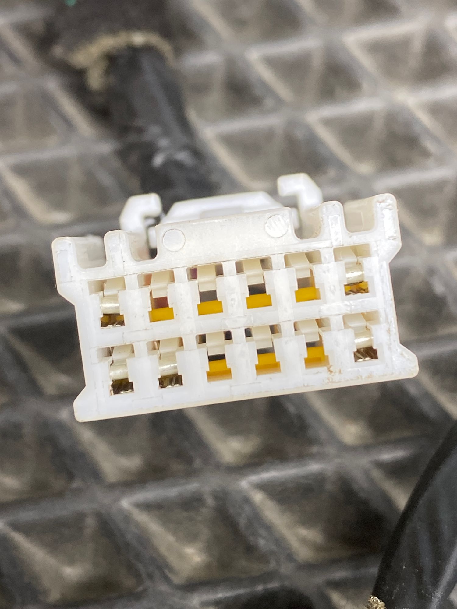 https://ycs.partsauto.market/partsauto-images/thmbs/userImages/c8f07ba63eb5b2f0f6006ea854bf8f7d/part/3a897e36-b0be-4858-b186-b0d87a35fa37_1776858632799.jpg