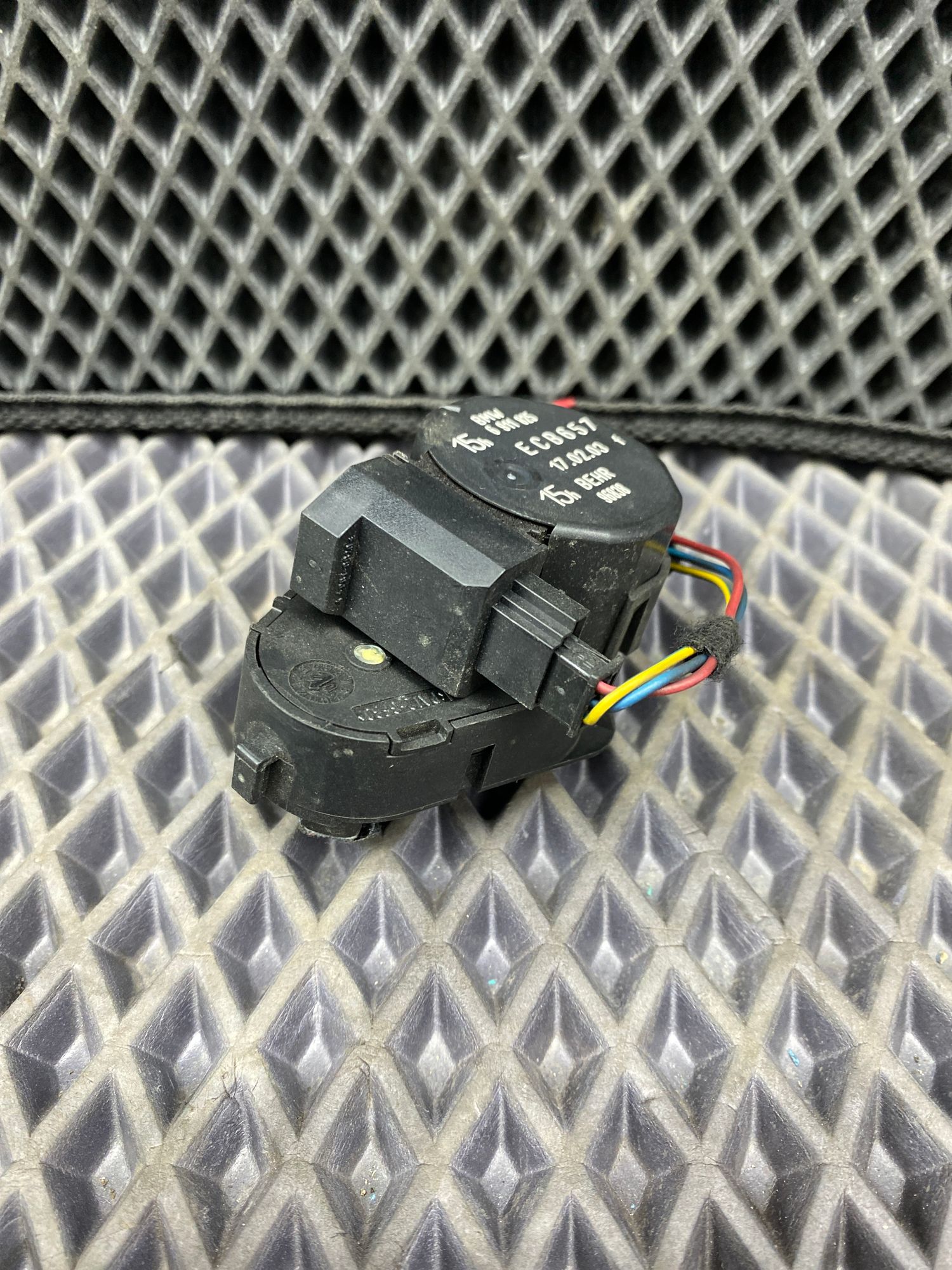 Б/У Сервопривод заслонки печки BMW 7-Series 4 дорест. 2001—2005 2003 Черный, 790 рублей, Краснодар