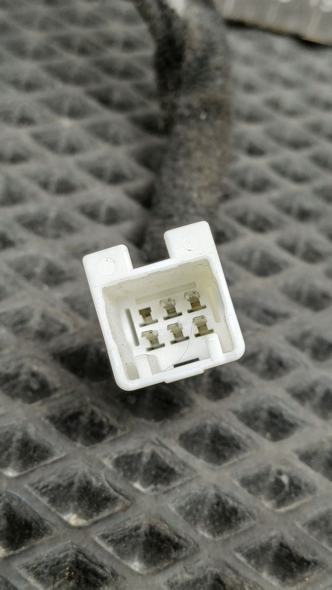 https://ycs.partsauto.market/partsauto-images/thmbs/userImages/c8f07ba63eb5b2f0f6006ea854bf8f7d/part/3b5723b0-cfa0-4dde-a0c7-fda97ec15612_1777540524016.jpg