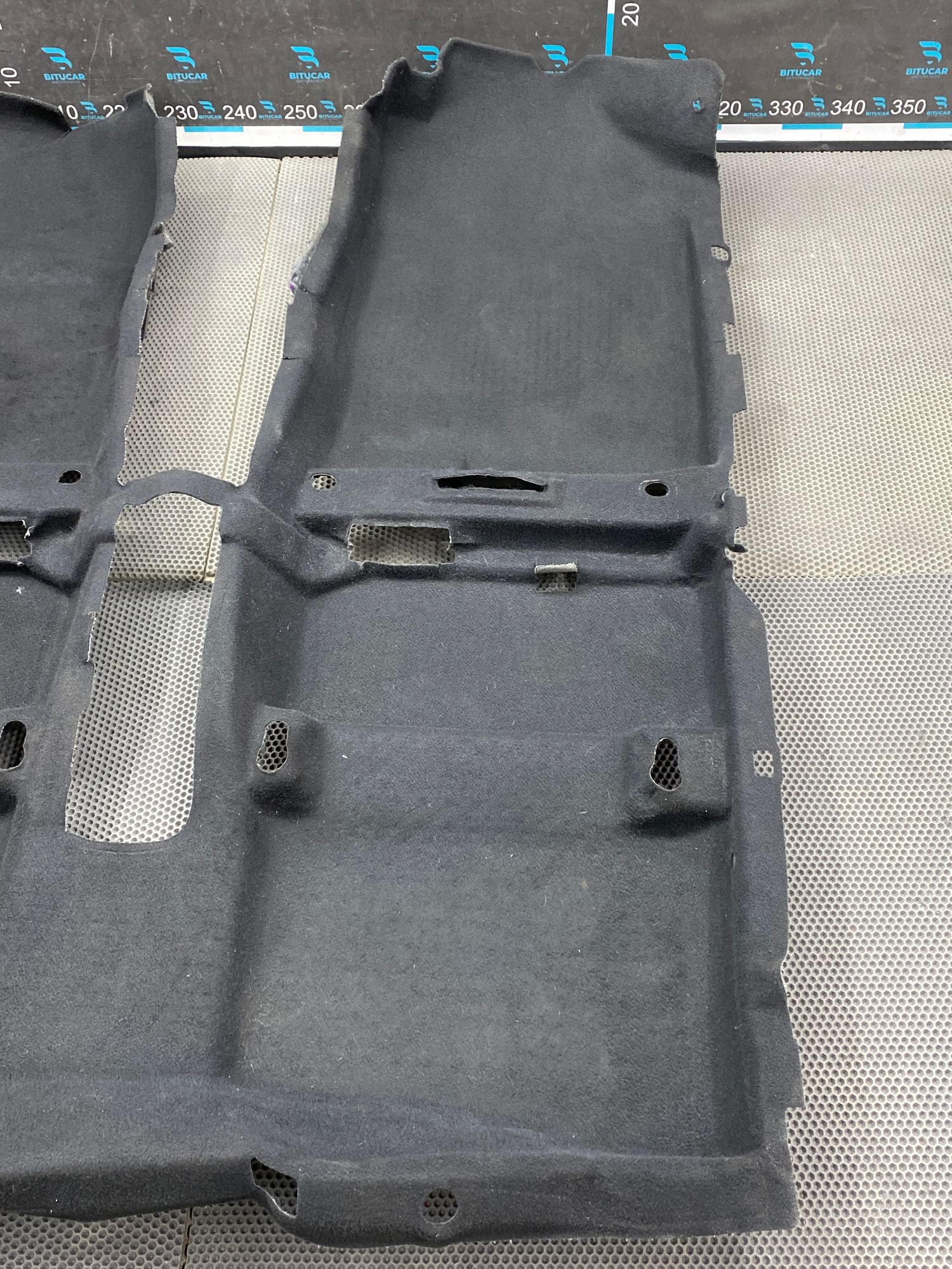 https://ycs.partsauto.market/partsauto-images/thmbs/userImages/c8f07ba63eb5b2f0f6006ea854bf8f7d/part/3c00ec20-520e-490a-a3b3-d0018c1fc308_1777042839642.jpg