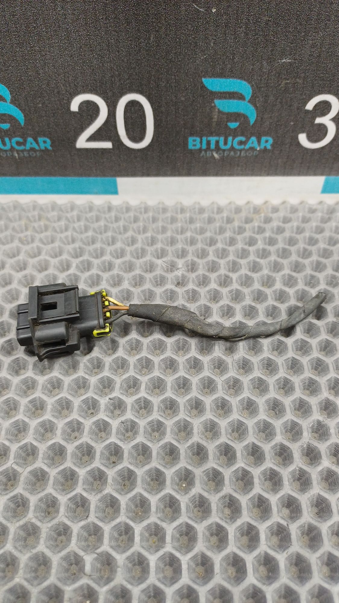 https://ycs.partsauto.market/partsauto-images/thmbs/userImages/c8f07ba63eb5b2f0f6006ea854bf8f7d/part/3c119f10-2faa-4c8b-b305-2aff4dcbed14_1776165924305.jpg