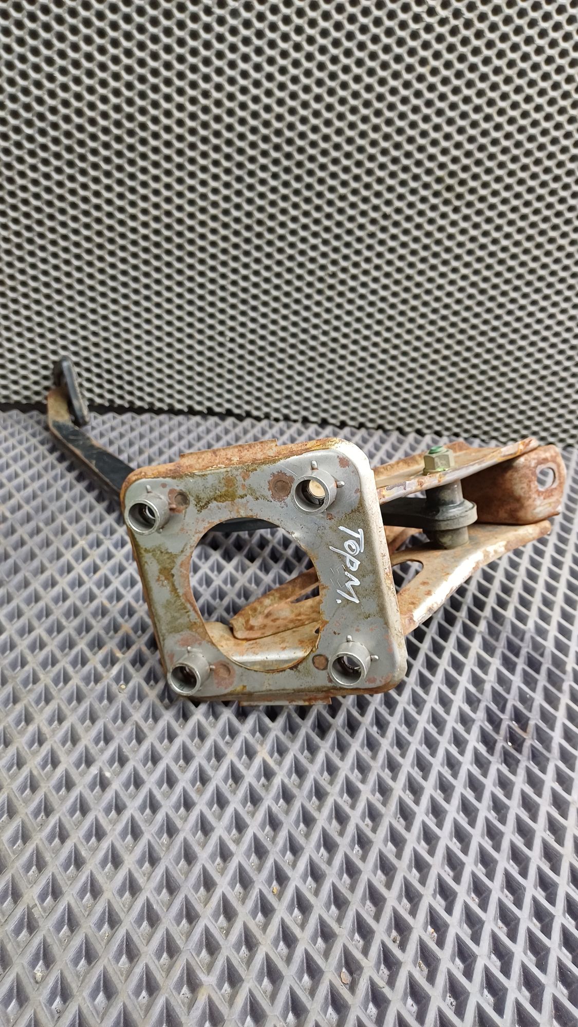 Б/У Педаль тормоза Toyota CARINA E 6 дорест. 1992—1996 1994 Зеленый, 890 рублей, Краснодар