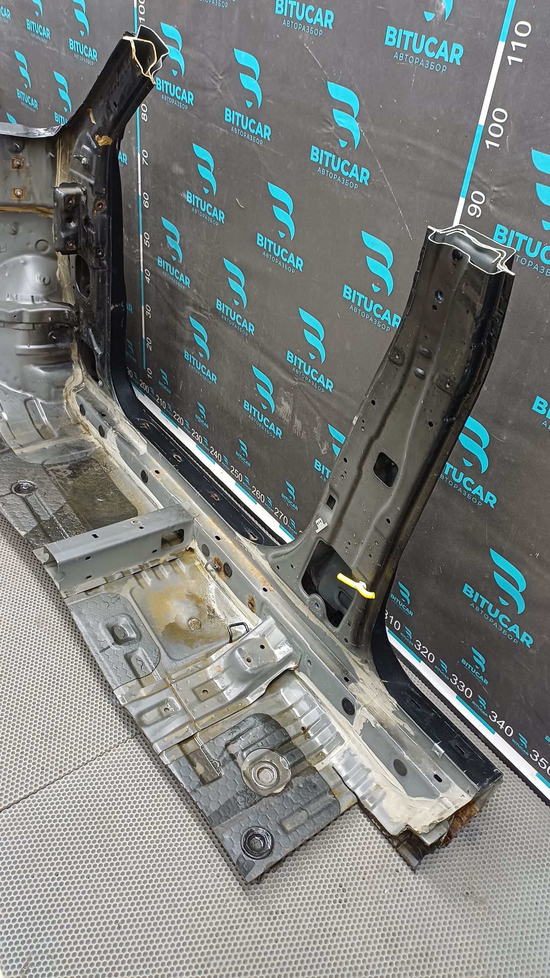 https://ycs.partsauto.market/partsauto-images/thmbs/userImages/c8f07ba63eb5b2f0f6006ea854bf8f7d/part/3dd6885b-a4b3-4ae9-8c69-d1d05d4713bc_1774939931307.jpg