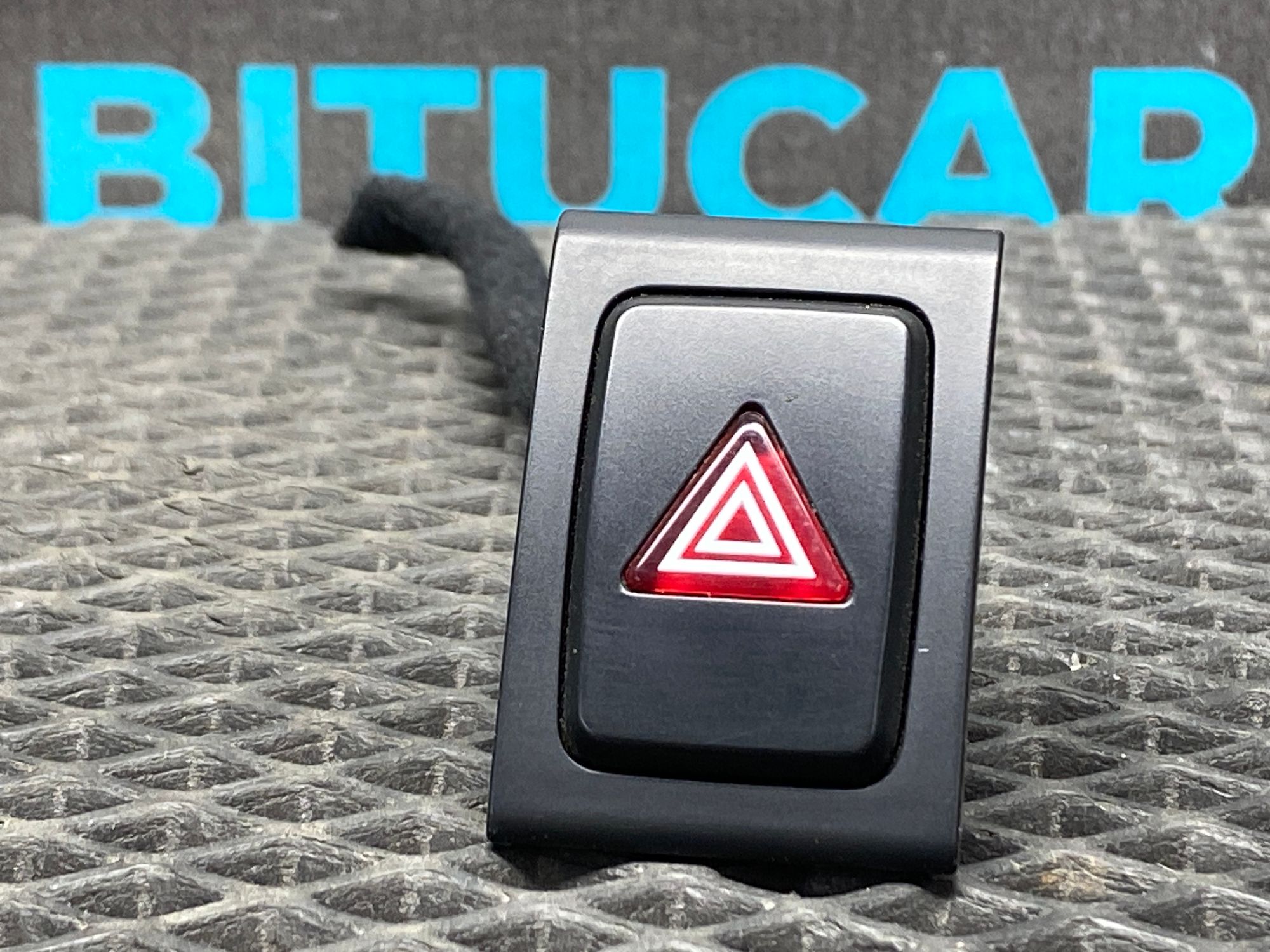 Б/У Кнопка аварийной остановки Kia Rio 4 (G4FG) 1.6L AT 2021, 7990 рублей, Краснодар