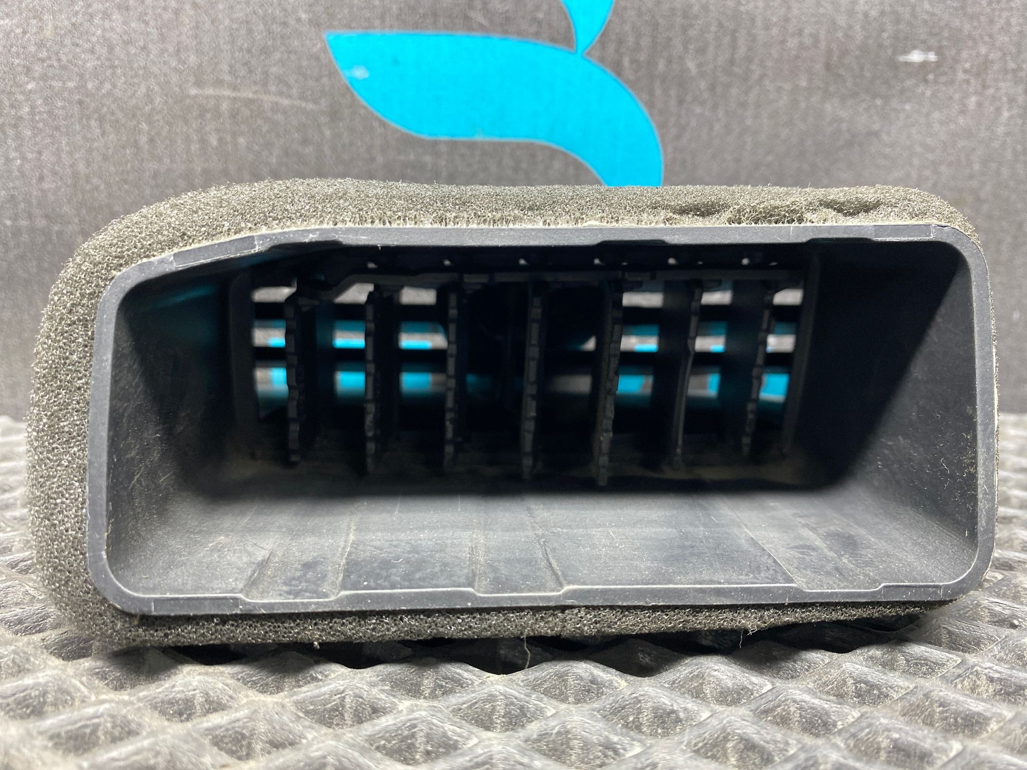 Б/У Дефлектор обдува салона центральный  Kia Rio 4 (G4FG) 1.6L AT 2021, 990 рублей, Краснодар