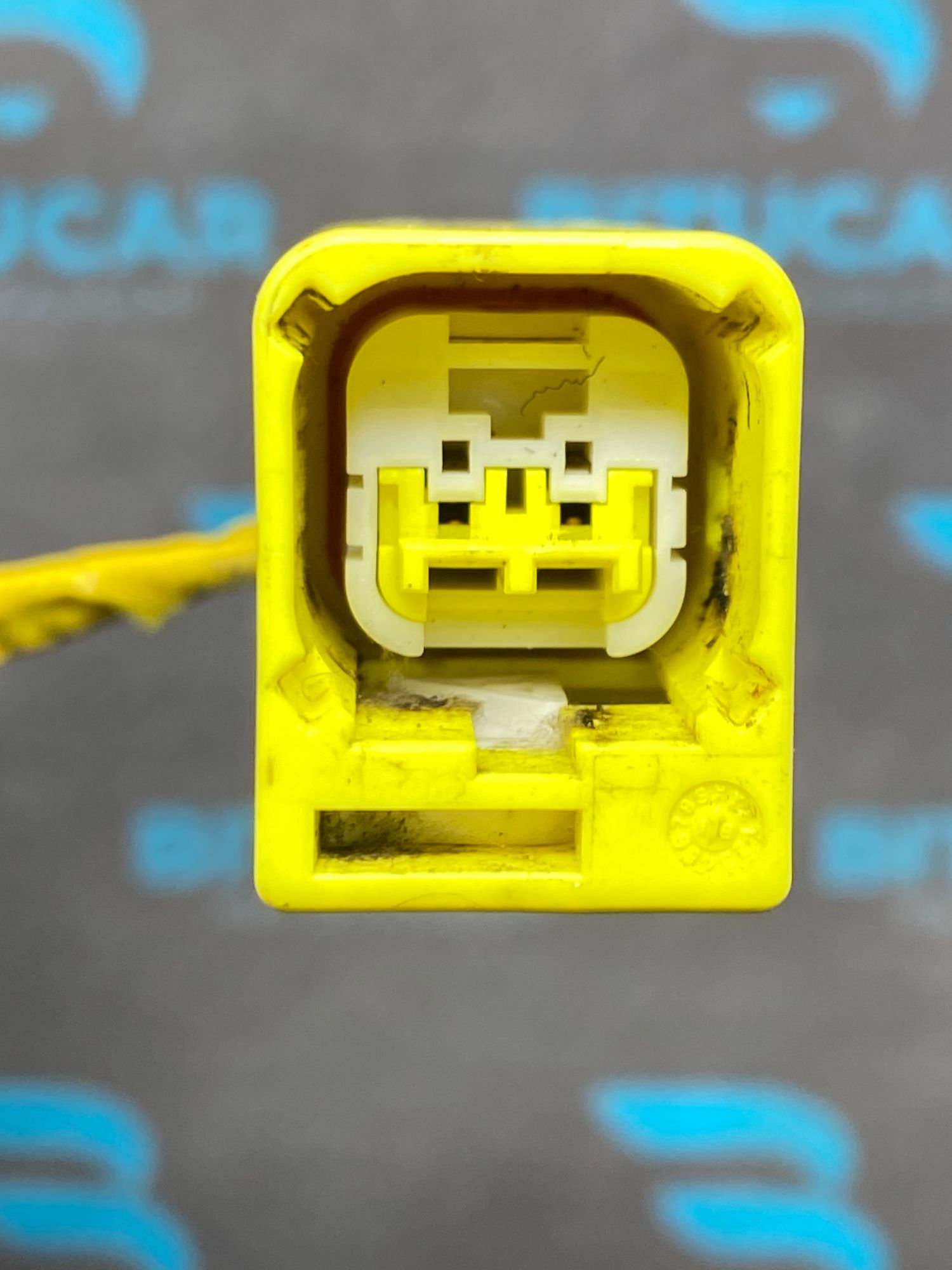 https://ycs.partsauto.market/partsauto-images/thmbs/userImages/c8f07ba63eb5b2f0f6006ea854bf8f7d/part/3f7d08fa-c2c1-49a1-b2c0-abb2244edae4_1777456150803.jpg