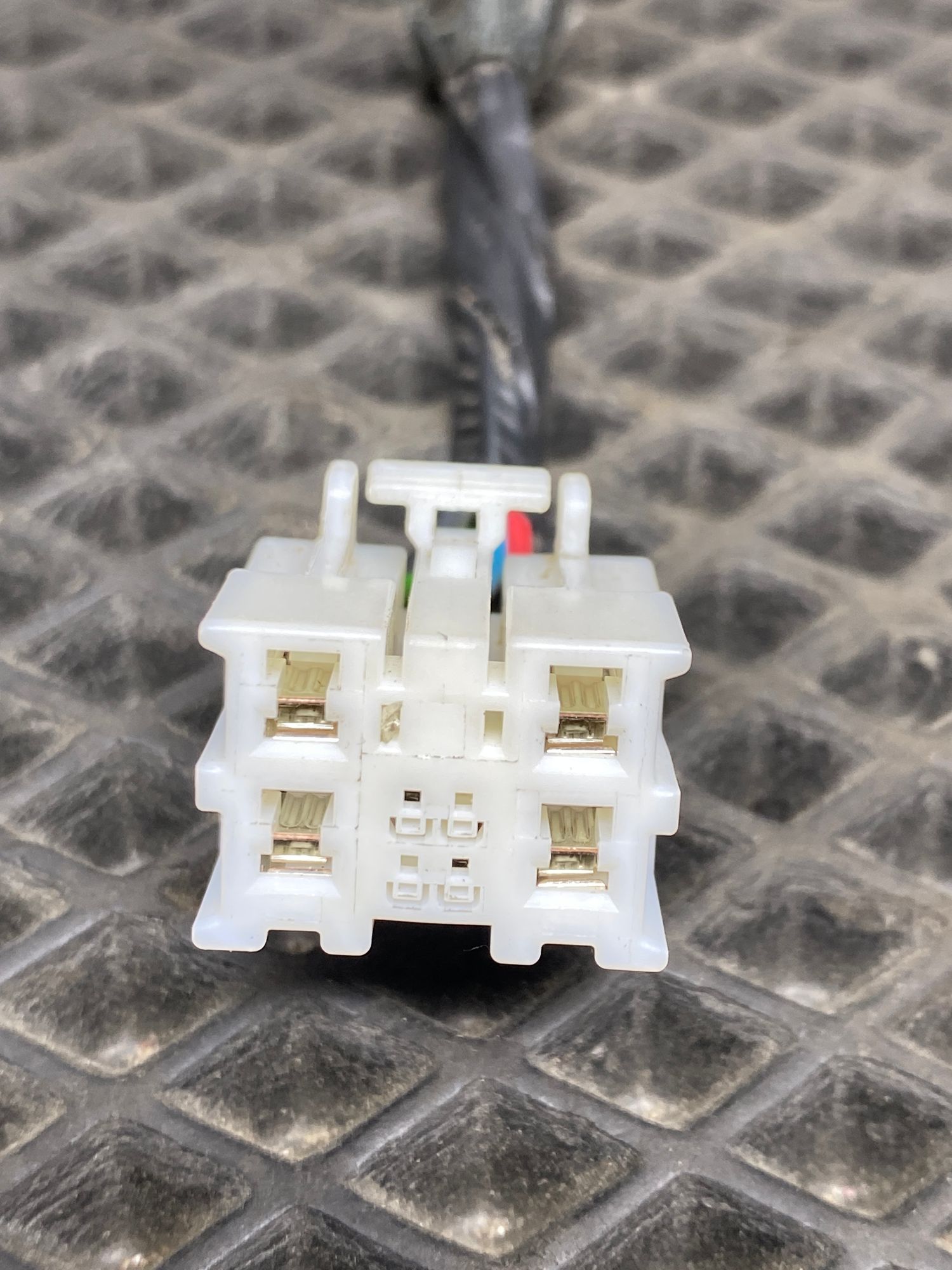 https://ycs.partsauto.market/partsauto-images/thmbs/userImages/c8f07ba63eb5b2f0f6006ea854bf8f7d/part/3fd754ac-7d52-4de4-9636-1a034bab4bb8_1777549946131.jpg
