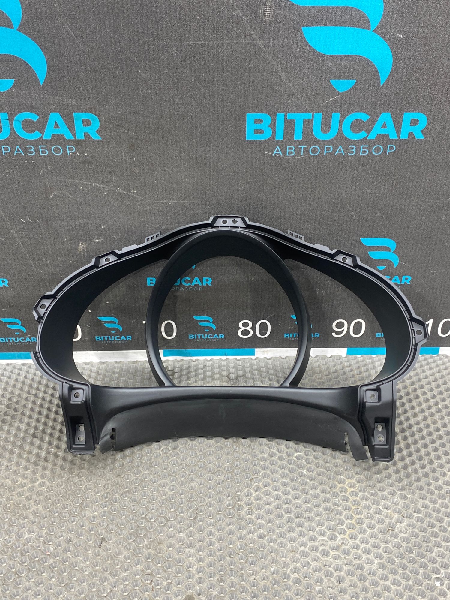 https://ycs.partsauto.market/partsauto-images/thmbs/userImages/c8f07ba63eb5b2f0f6006ea854bf8f7d/part/40014f62-c5e3-44be-bbb8-5ec64206b6db_1767018608919.jpg