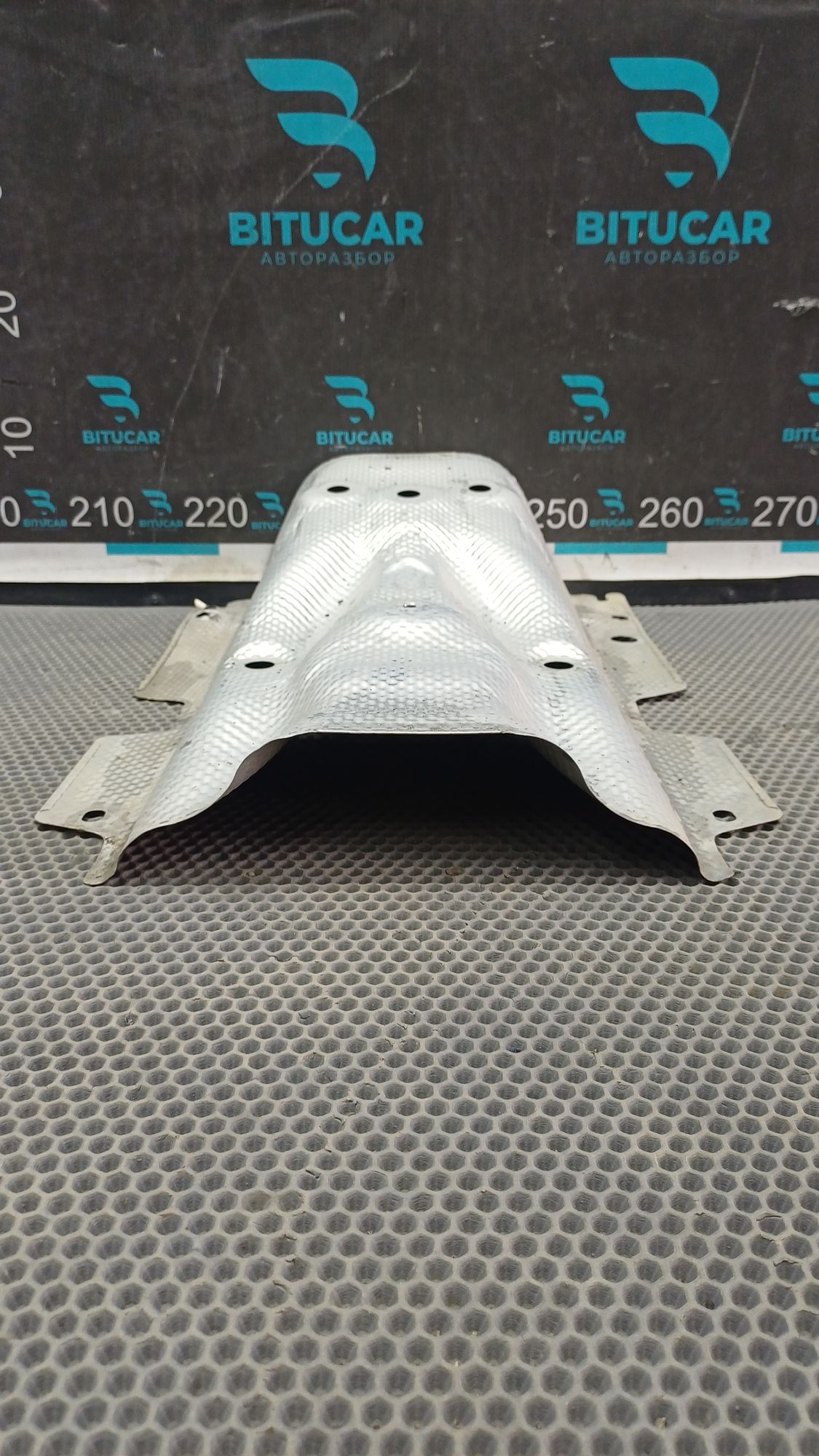 https://ycs.partsauto.market/partsauto-images/thmbs/userImages/c8f07ba63eb5b2f0f6006ea854bf8f7d/part/40058e3c-4575-4eb2-a353-4f0c1d663d58_1777462381224.jpg