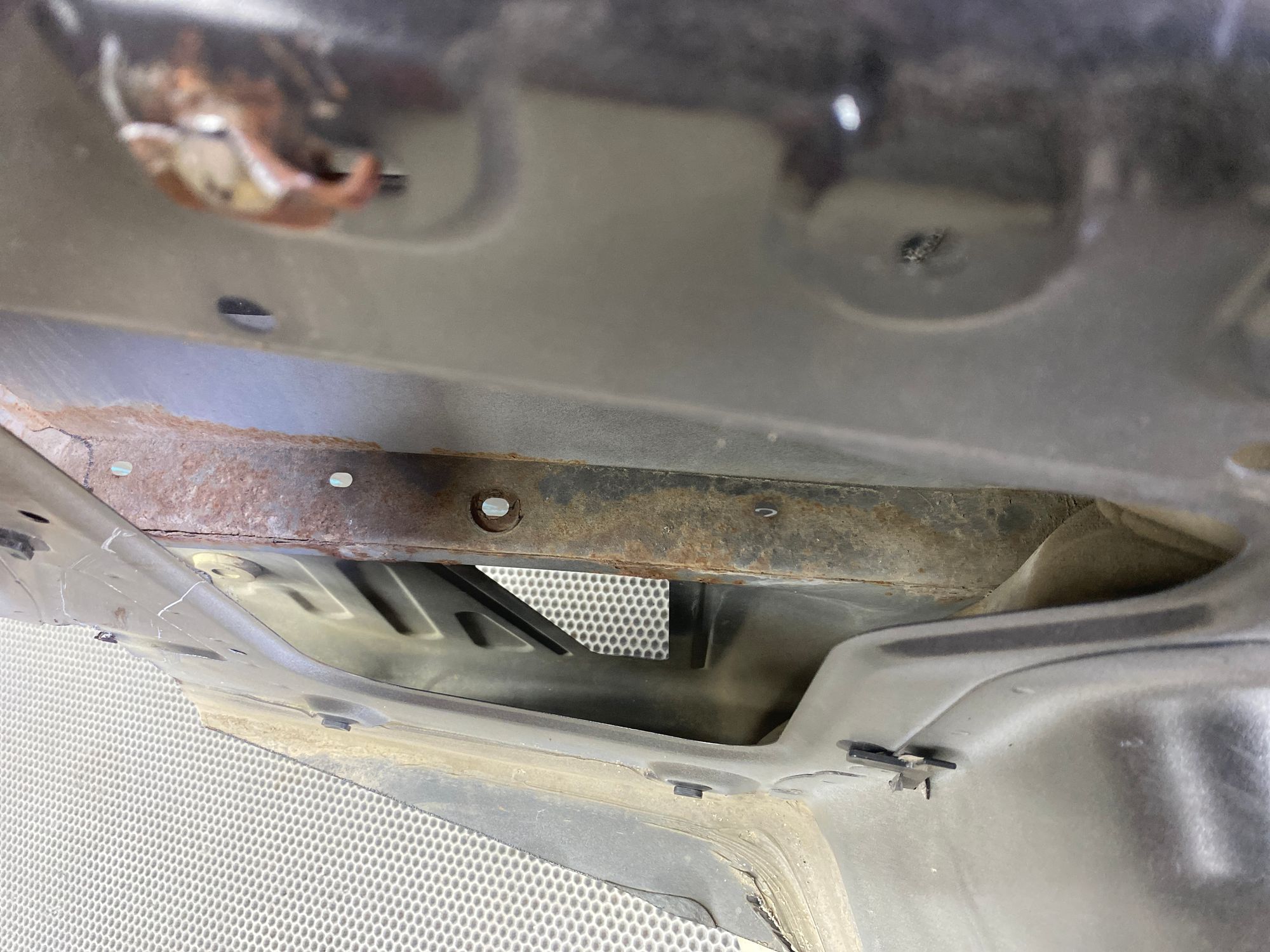 https://ycs.partsauto.market/partsauto-images/thmbs/userImages/c8f07ba63eb5b2f0f6006ea854bf8f7d/part/404e2a3d-aa79-479f-8555-d4b03cbd8656_1776427939136.jpg