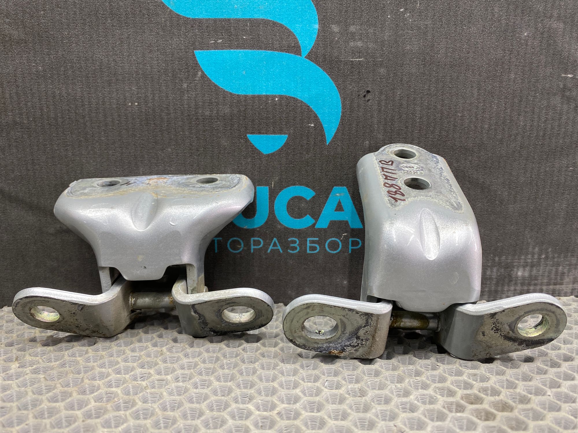 https://ycs.partsauto.market/partsauto-images/thmbs/userImages/c8f07ba63eb5b2f0f6006ea854bf8f7d/part/4063366b-51b1-4d7f-8d1d-0b9d3c272144_1777548217422.jpg