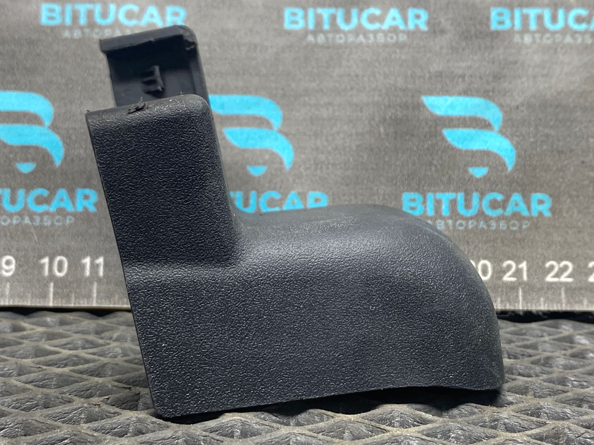 https://ycs.partsauto.market/partsauto-images/thmbs/userImages/c8f07ba63eb5b2f0f6006ea854bf8f7d/part/40680cbc-01dc-40dc-af1d-e93d4ff3d024_1777381678867.jpg